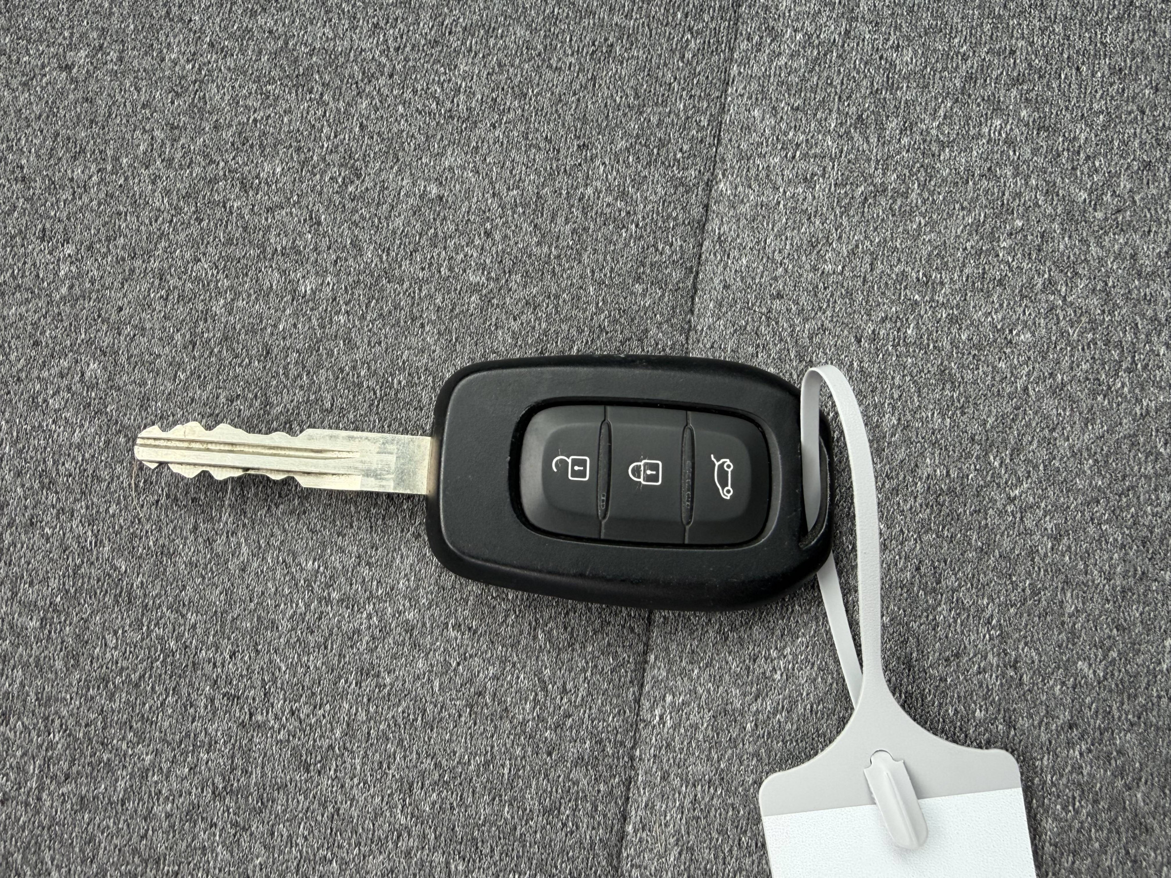 Vente en ligne Renault Clio 5 Clio TCe 90 ch GSR2 au prix de 15 389 €