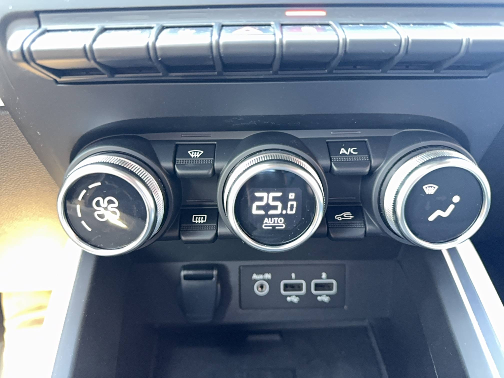 Vente en ligne Renault Clio 5 Clio TCe 140 au prix de 16 490 €