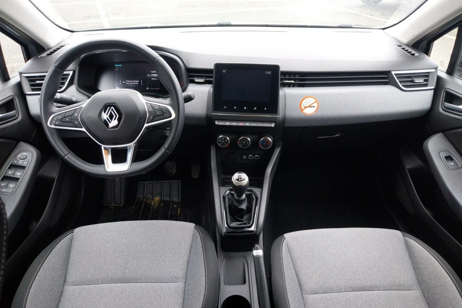 Vente en ligne Renault Clio 5 Clio TCe 90 au prix de 15 790 €