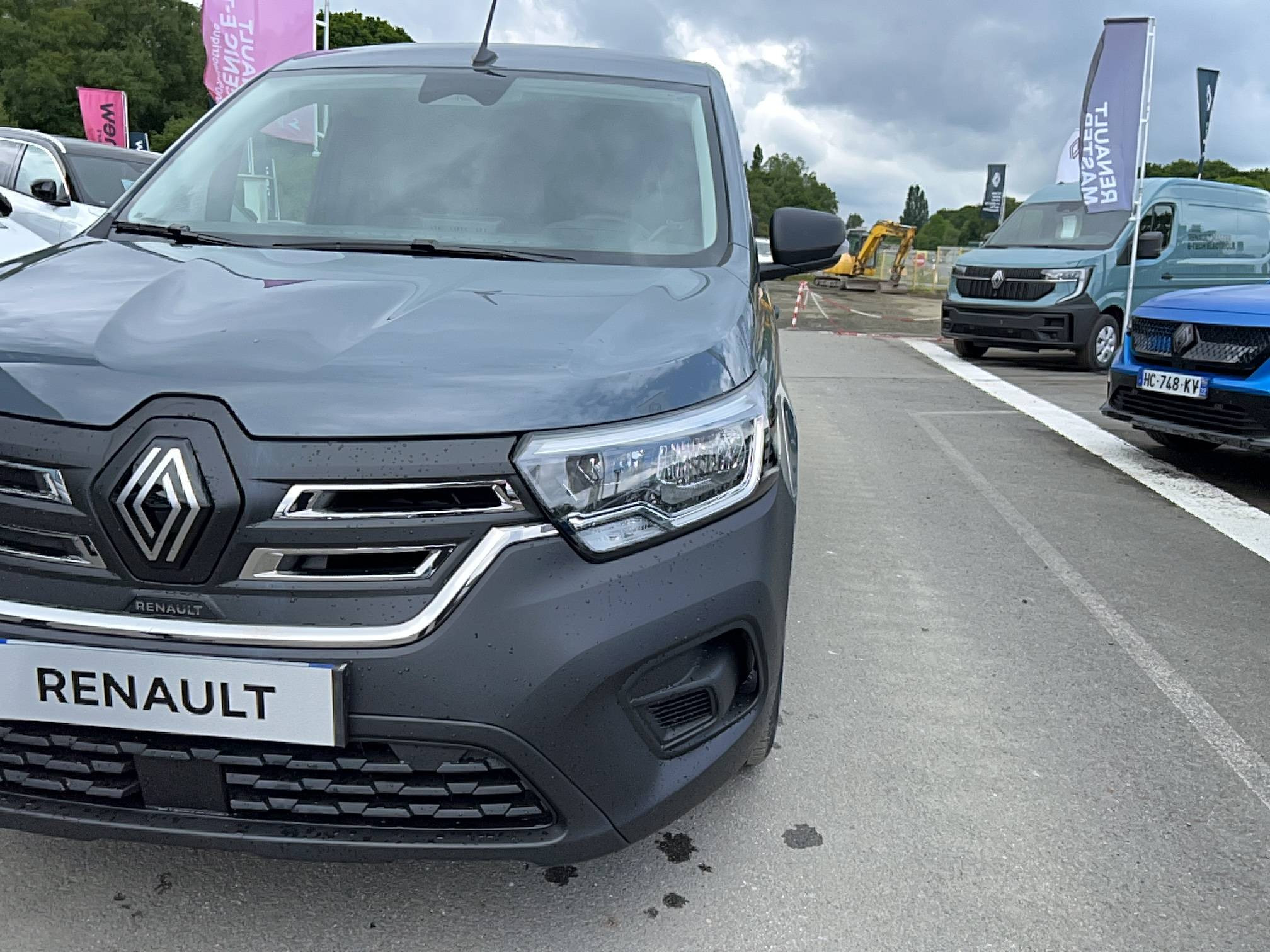 Vente en ligne Renault Kangoo Van E-Tech  FG TOLE L1 AC11 GSR2 au prix de 33 990 €