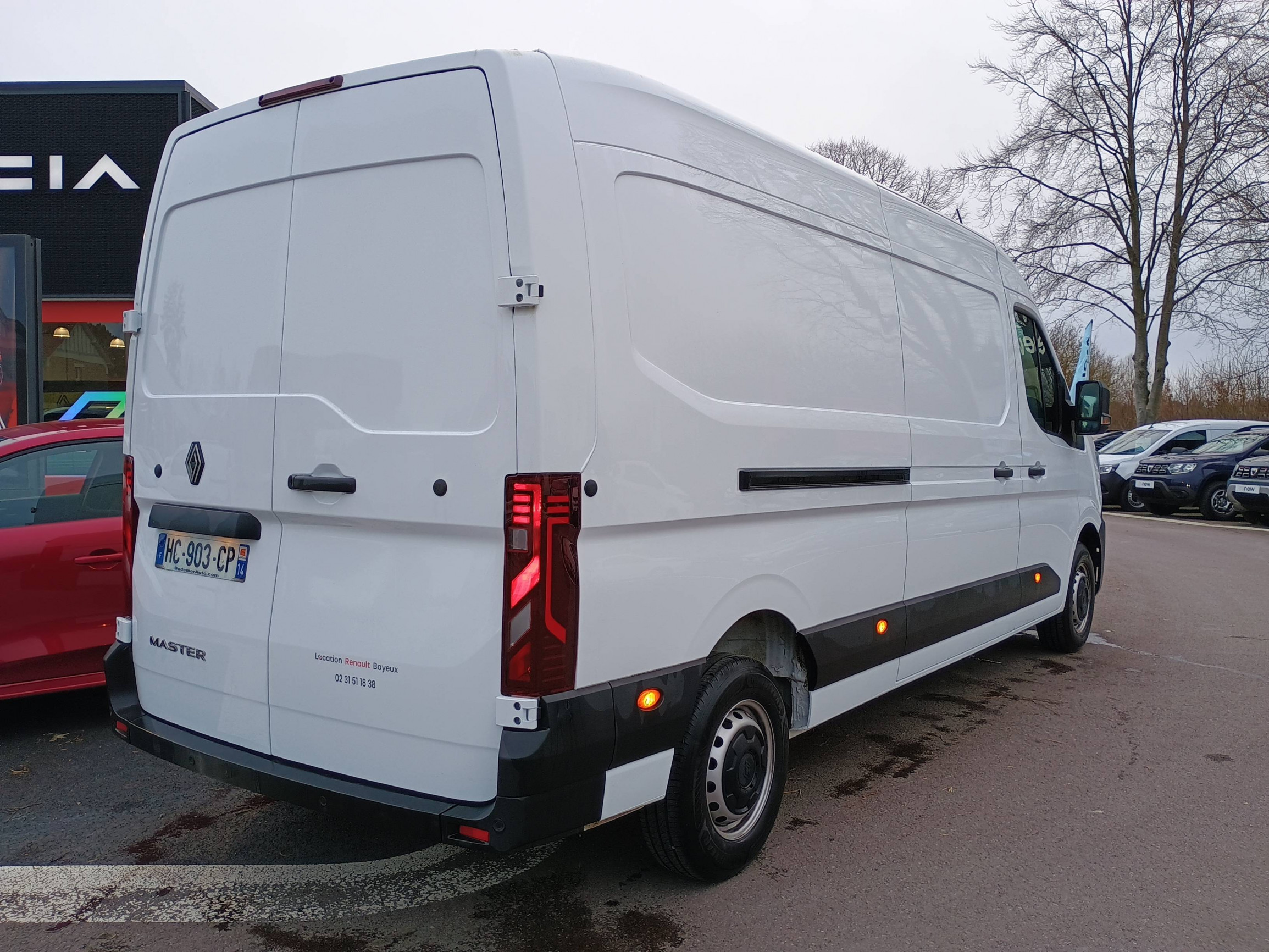 Vente en ligne Renault Master Fourgon MASTER FG BLUE DCI 150 L3H2 3T5 TR au prix de 33 990 €
