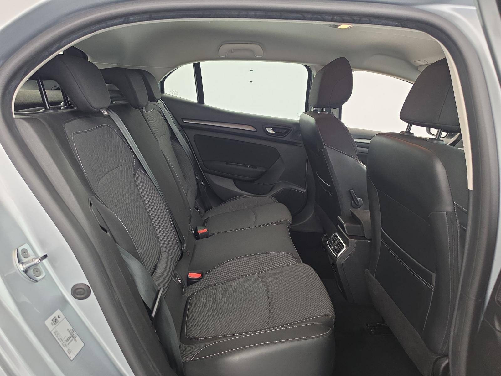 Vente en ligne Renault Megane 4  TCe 140 au prix de 15 490 €