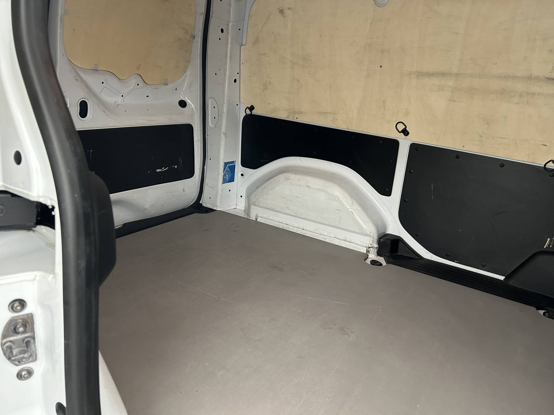 Vente en ligne Renault Kangoo Van  BLUE DCI 115 EDC au prix de 18 590 €