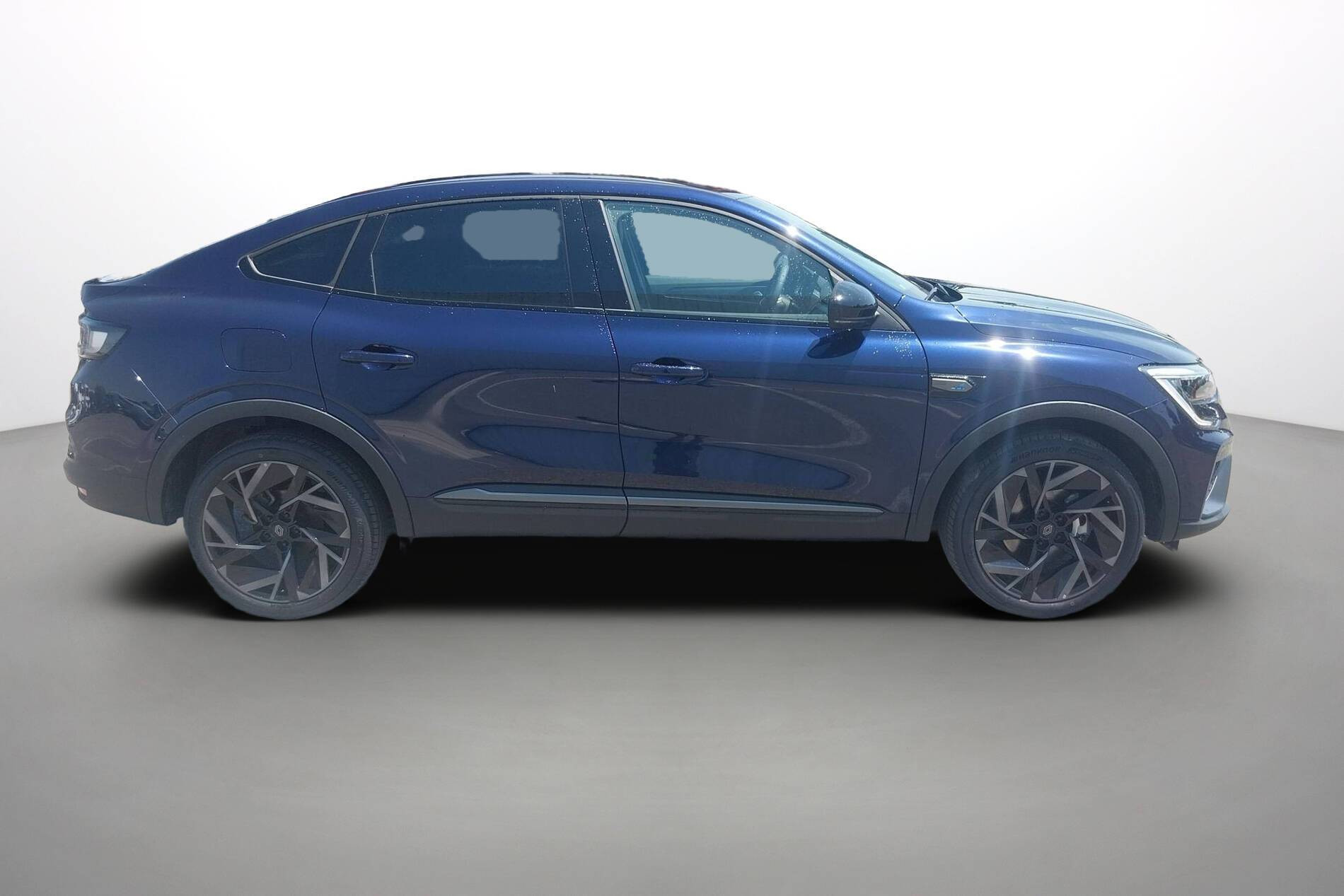 Vente en ligne Renault Arkana  E-Tech full hybrid 145 GSR2 au prix de 28 900 €