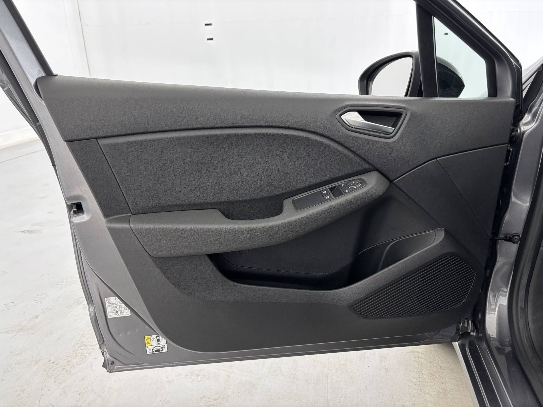 Vente en ligne Renault Clio 5 Clio TCe 90 au prix de 13 790 €