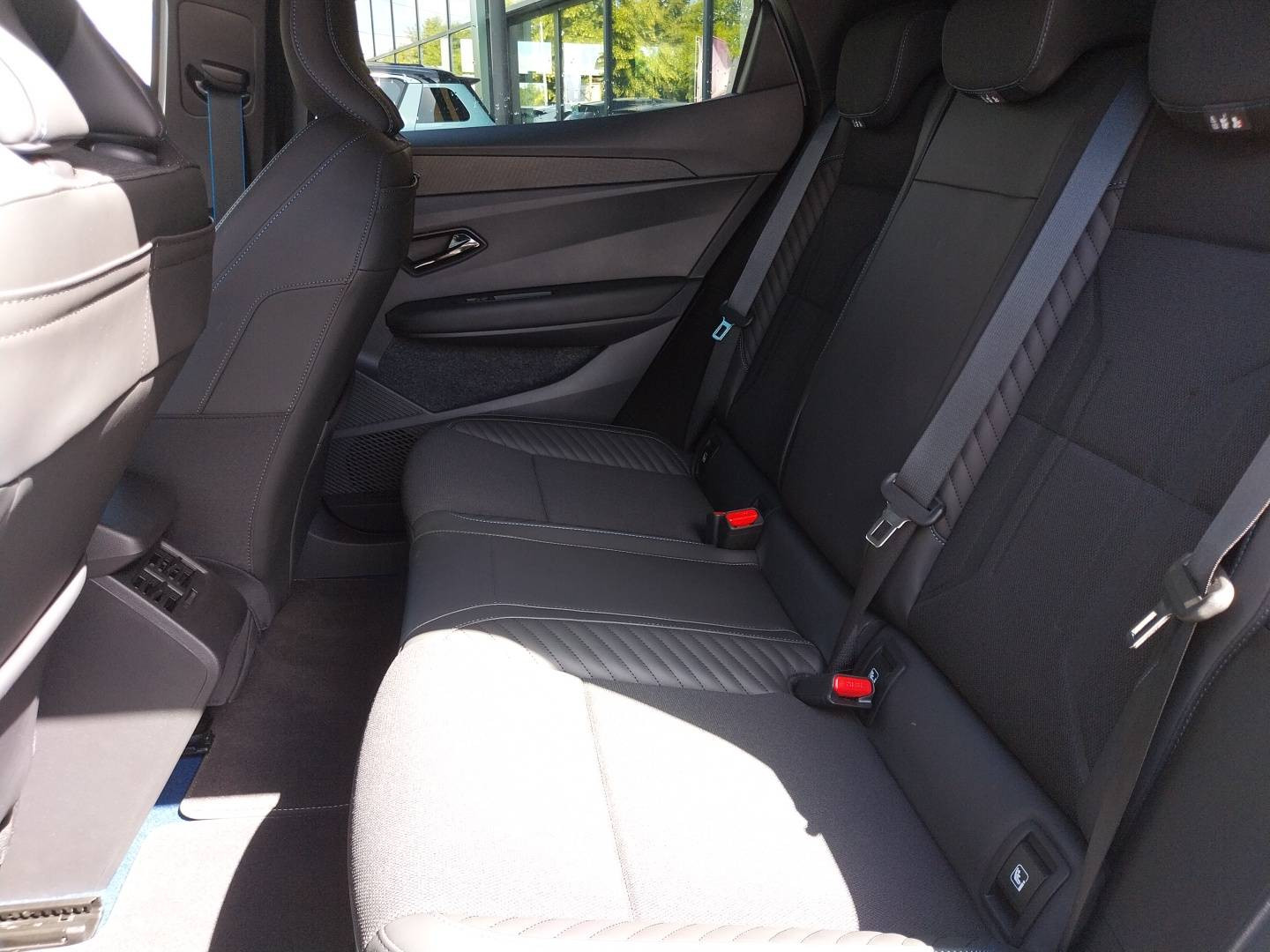 Vente en ligne Renault Megane E-Tech  220 ch autonomie confort au prix de 44 000 €