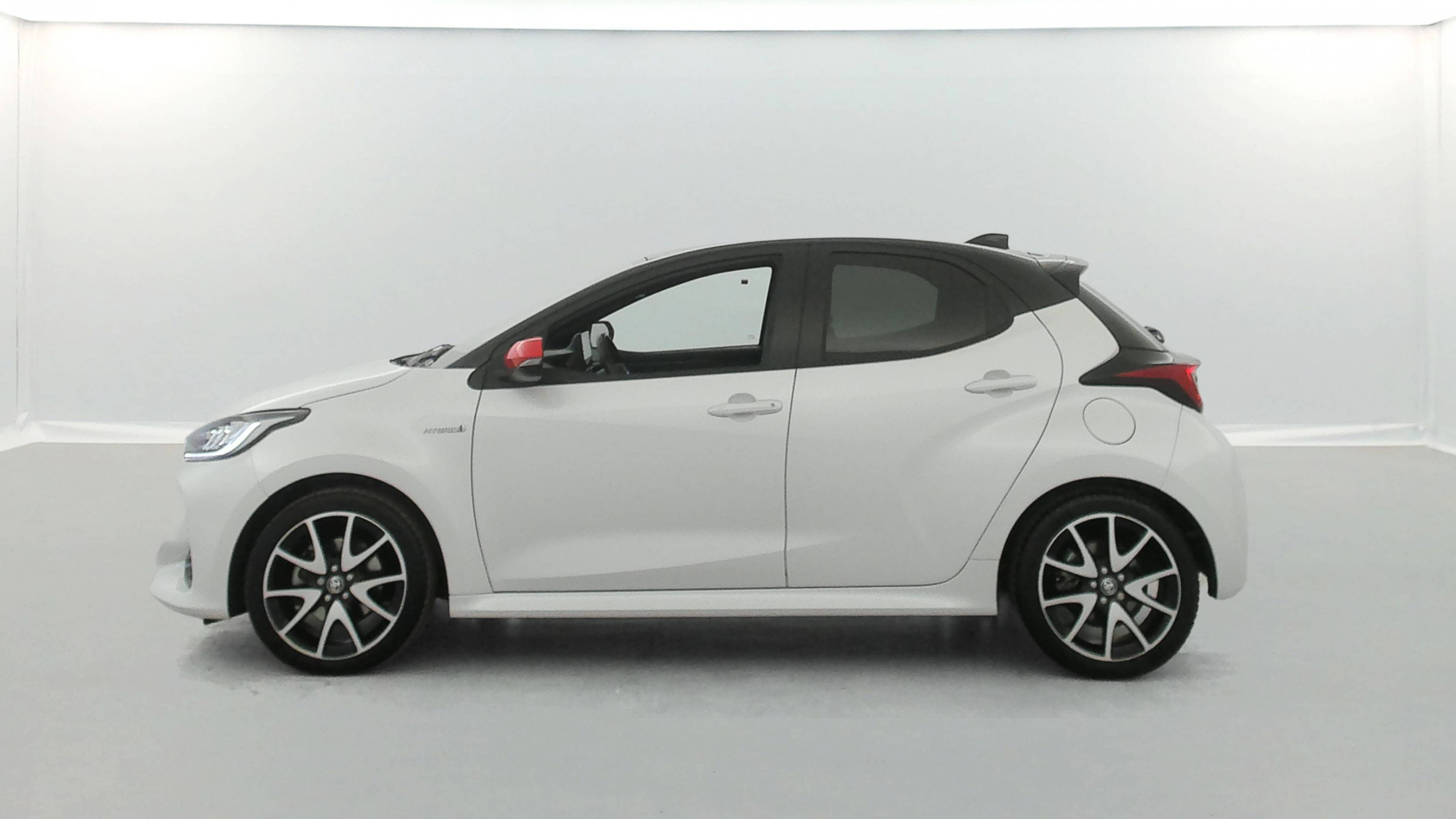 Vente en ligne Toyota Yaris Yaris Hybride 116h au prix de 18 500 €