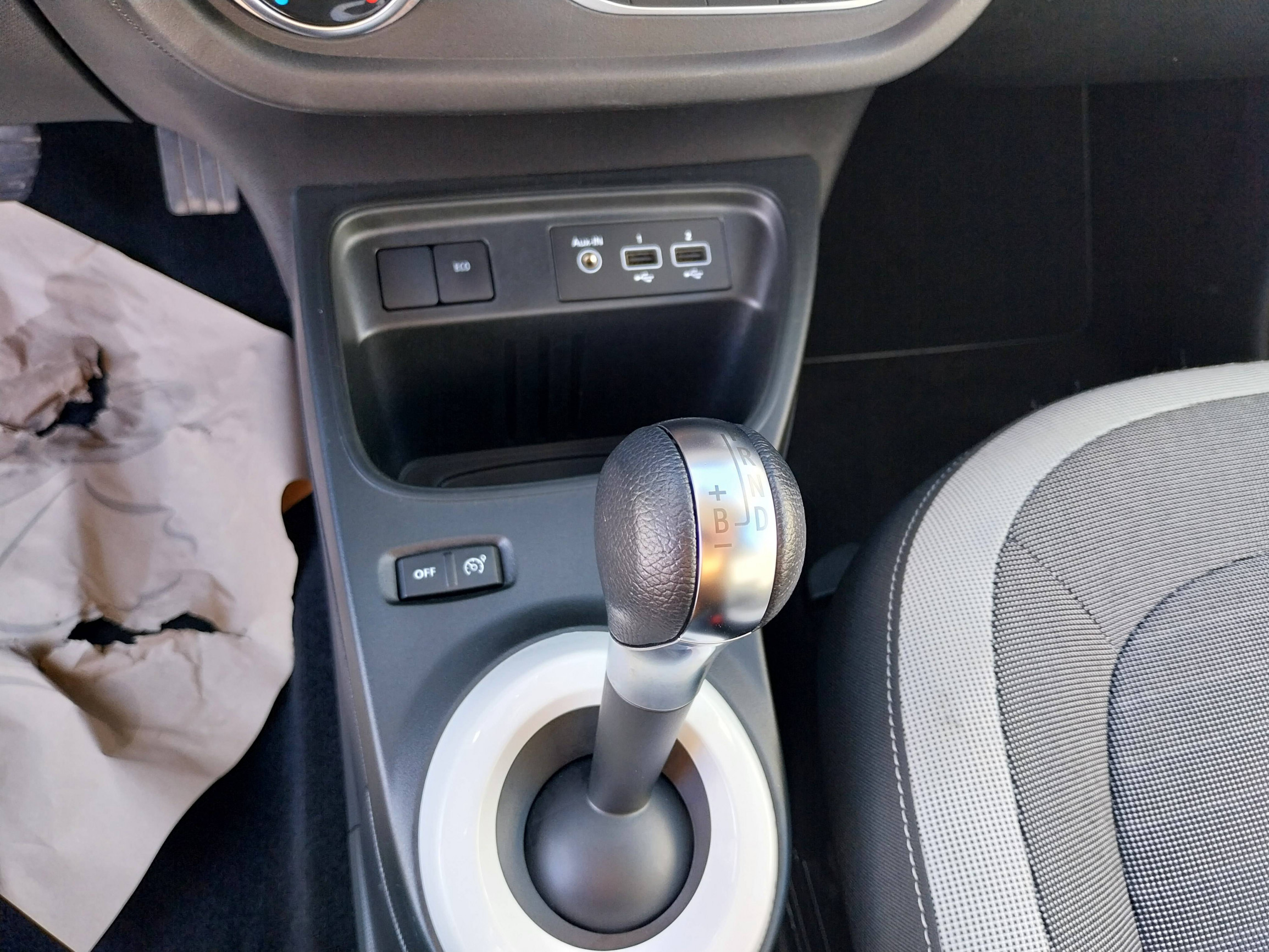 Vente en ligne Renault Twingo Electrique Twingo III E-Tech au prix de 11 490 €