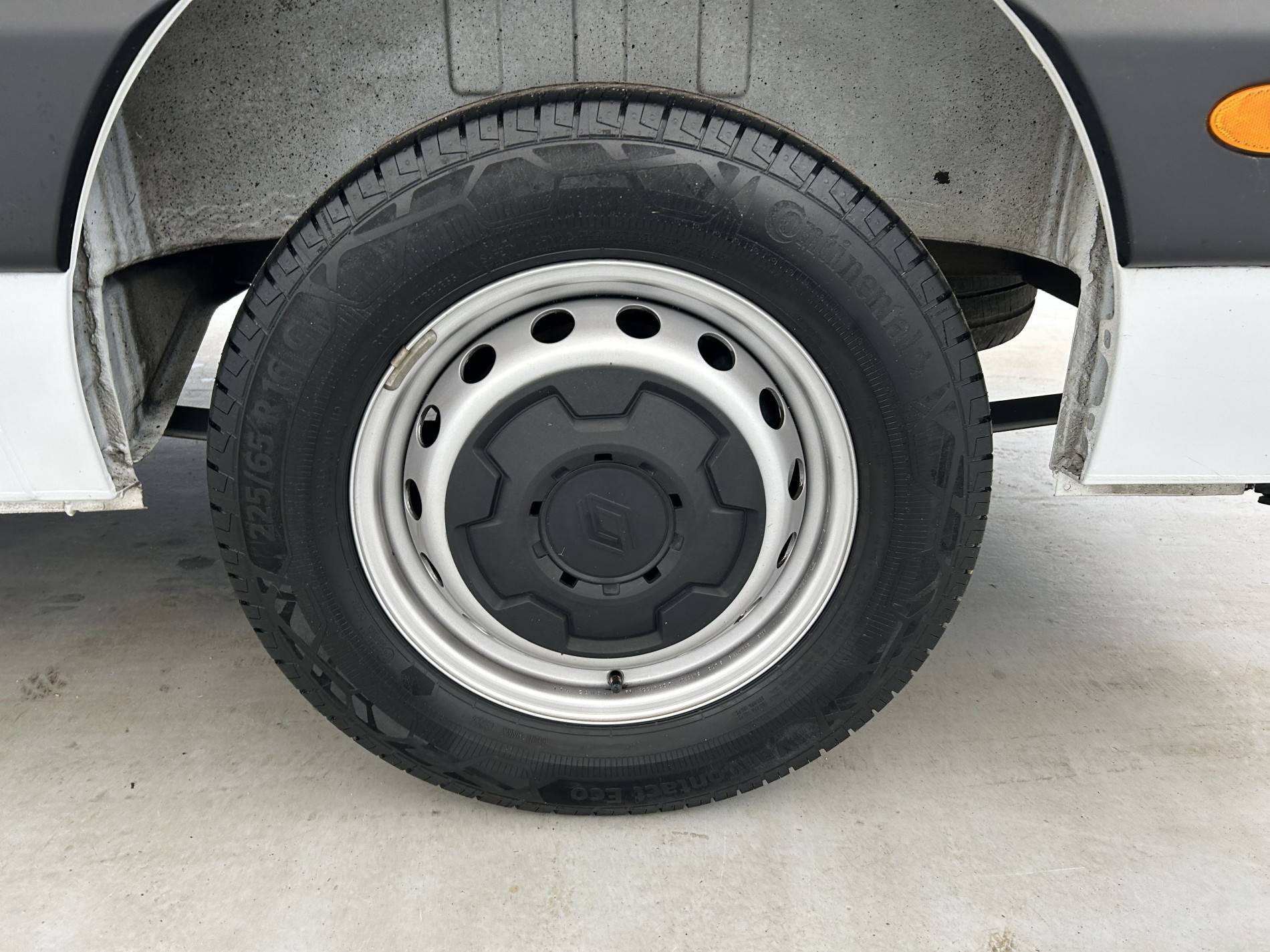 Vente en ligne Renault Master Fourgon MASTER FGN TRAC F3500 L3H3 BLUE DCI 135 au prix de 28 990 €