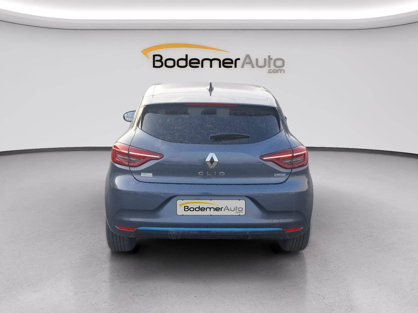 Vente en ligne Renault Clio 5 Clio E-Tech 140 - 21 au prix de 15 990 €