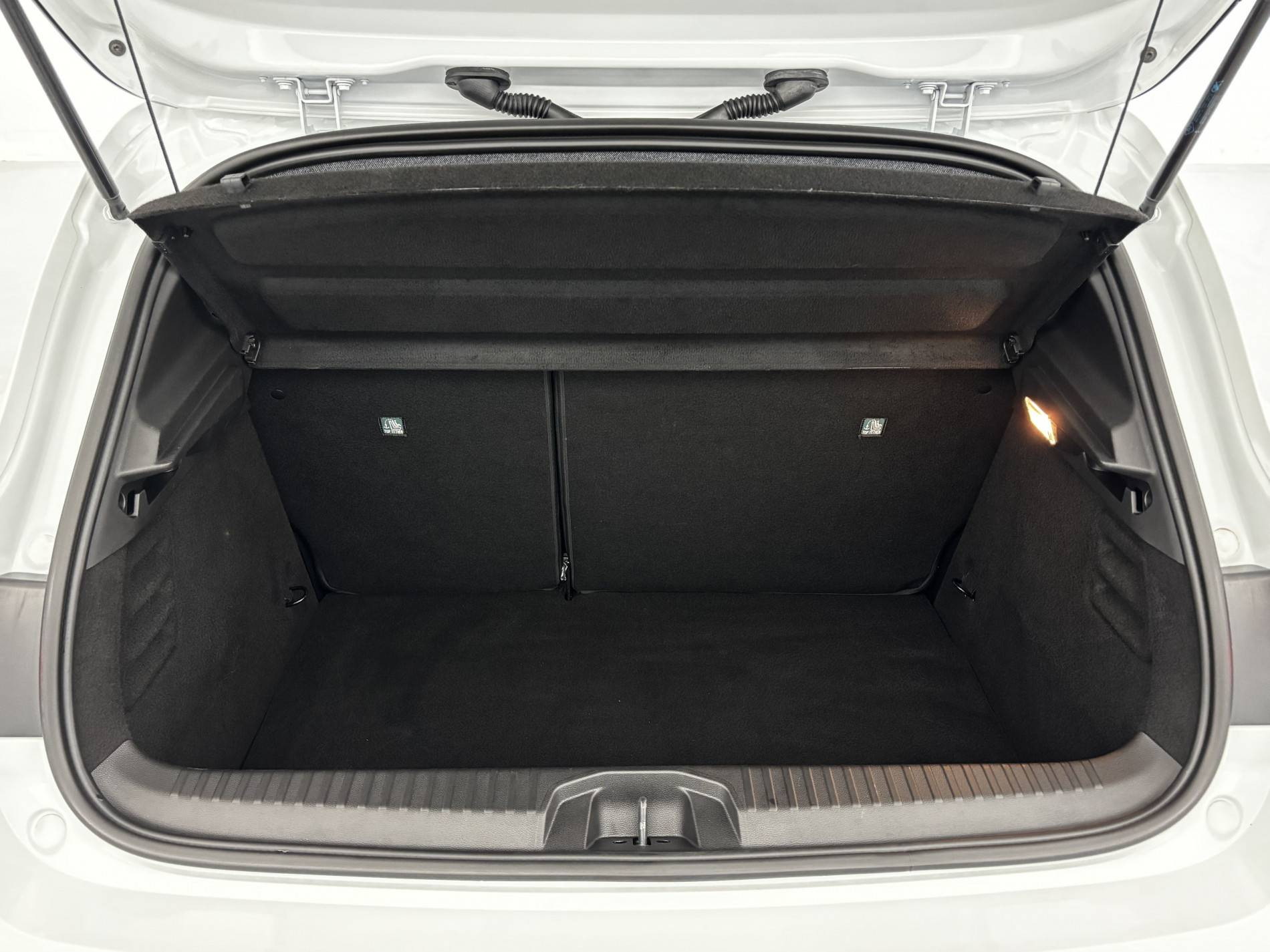 Vente en ligne Renault Clio 5 Clio E-Tech full hybrid 145 au prix de 20 790 €