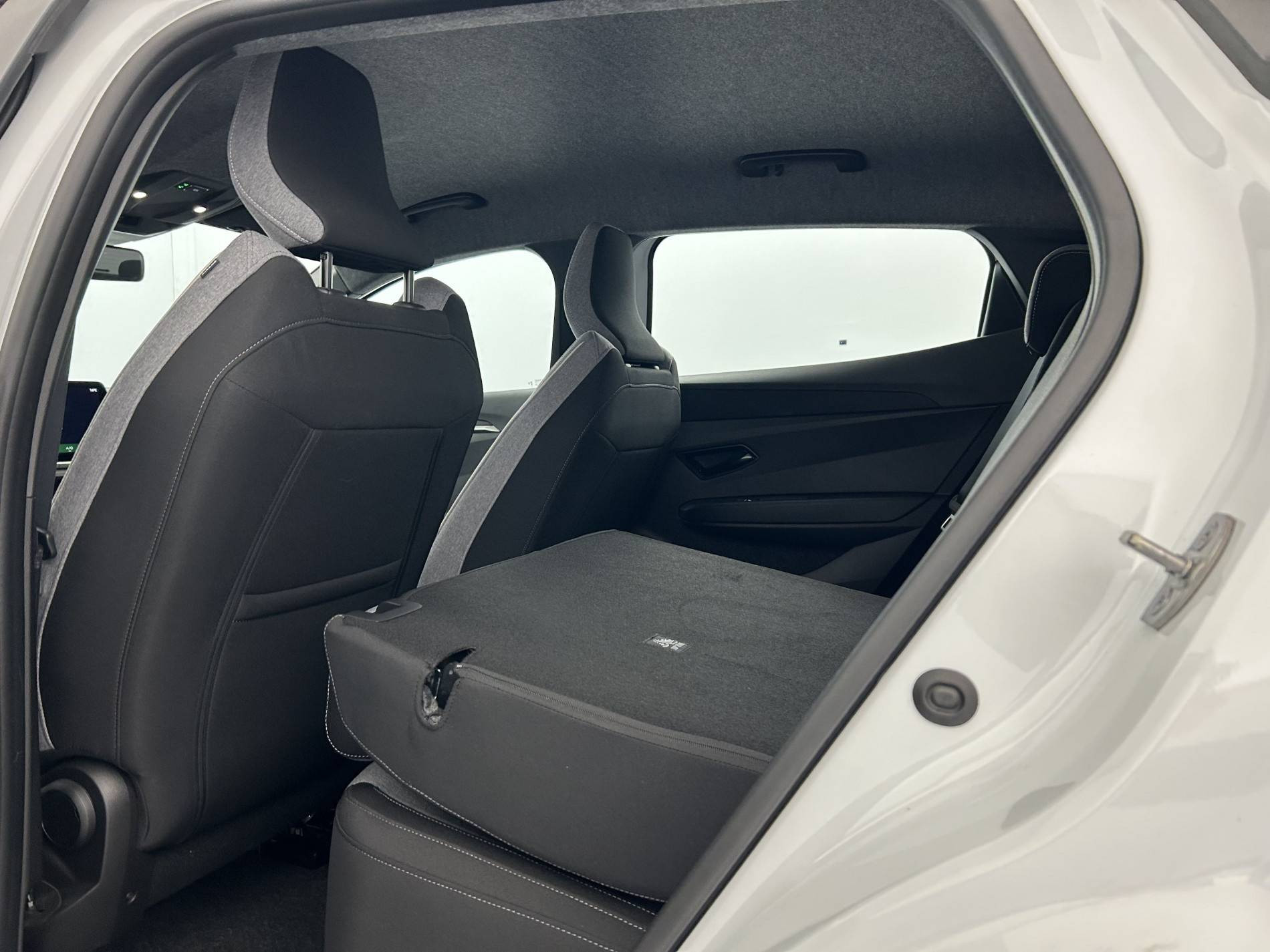 Vente en ligne Renault Megane E-Tech  130 ch autonomie confort GSR2 au prix de 19 950 €