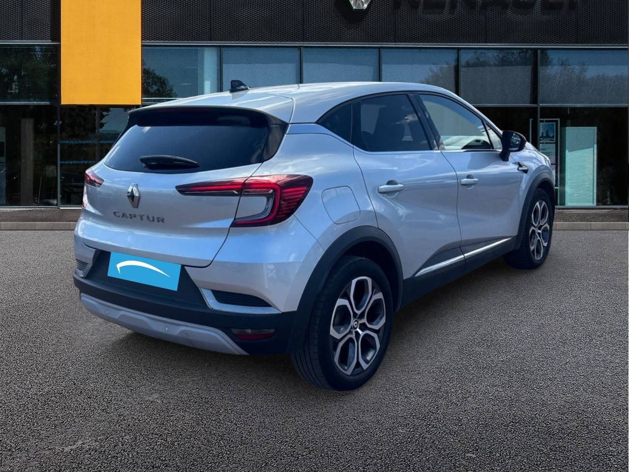 Vente en ligne Renault Captur  mild hybrid 160 EDC au prix de 18 490 €