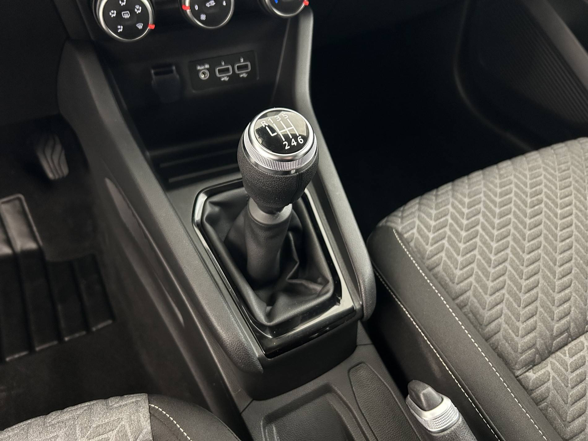 Vente en ligne Renault Clio 5 Clio Blue dCi 100 au prix de 15 590 €