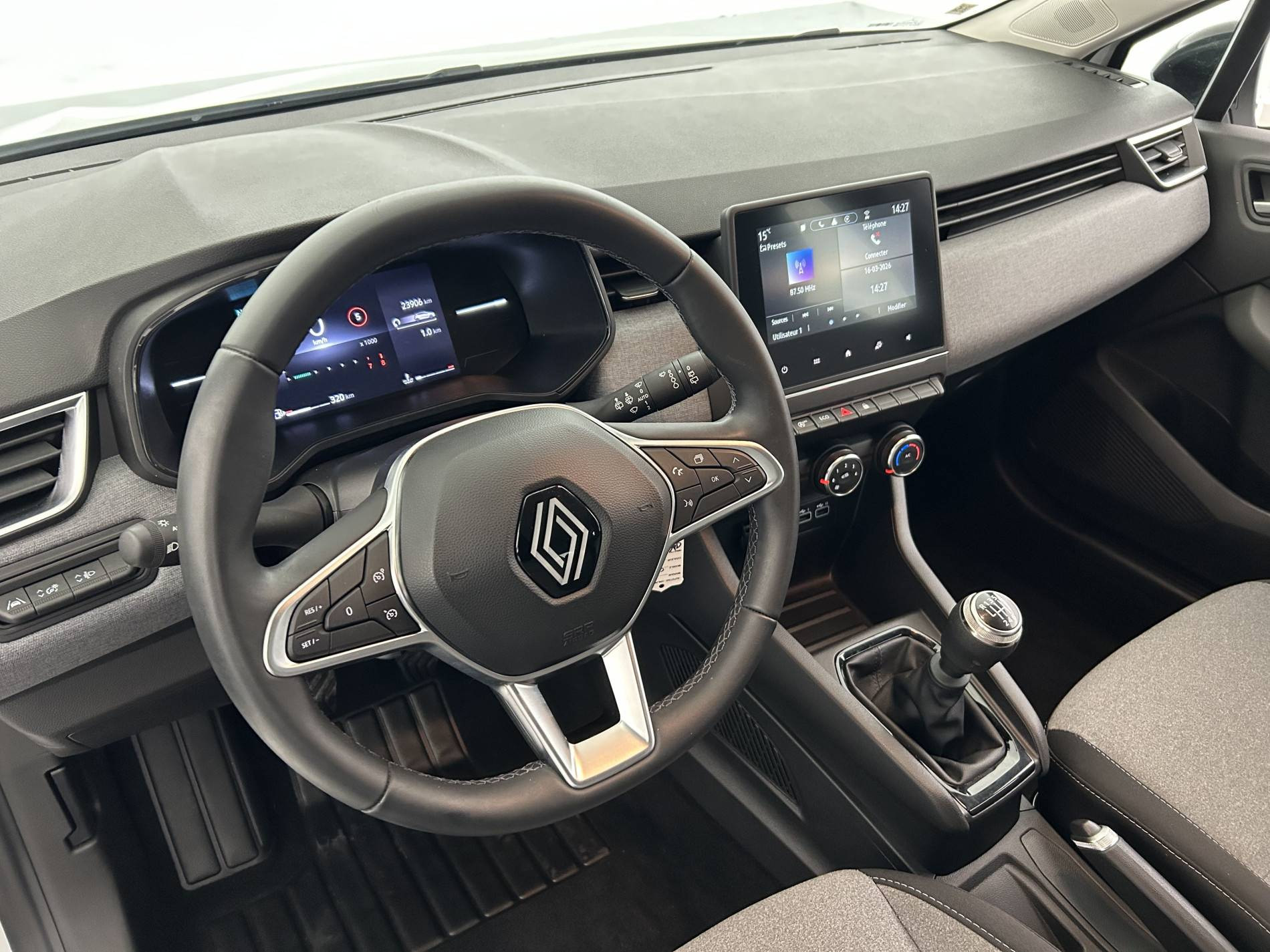 Vente en ligne Renault Clio 5 Clio TCe 90 au prix de 15 290 €