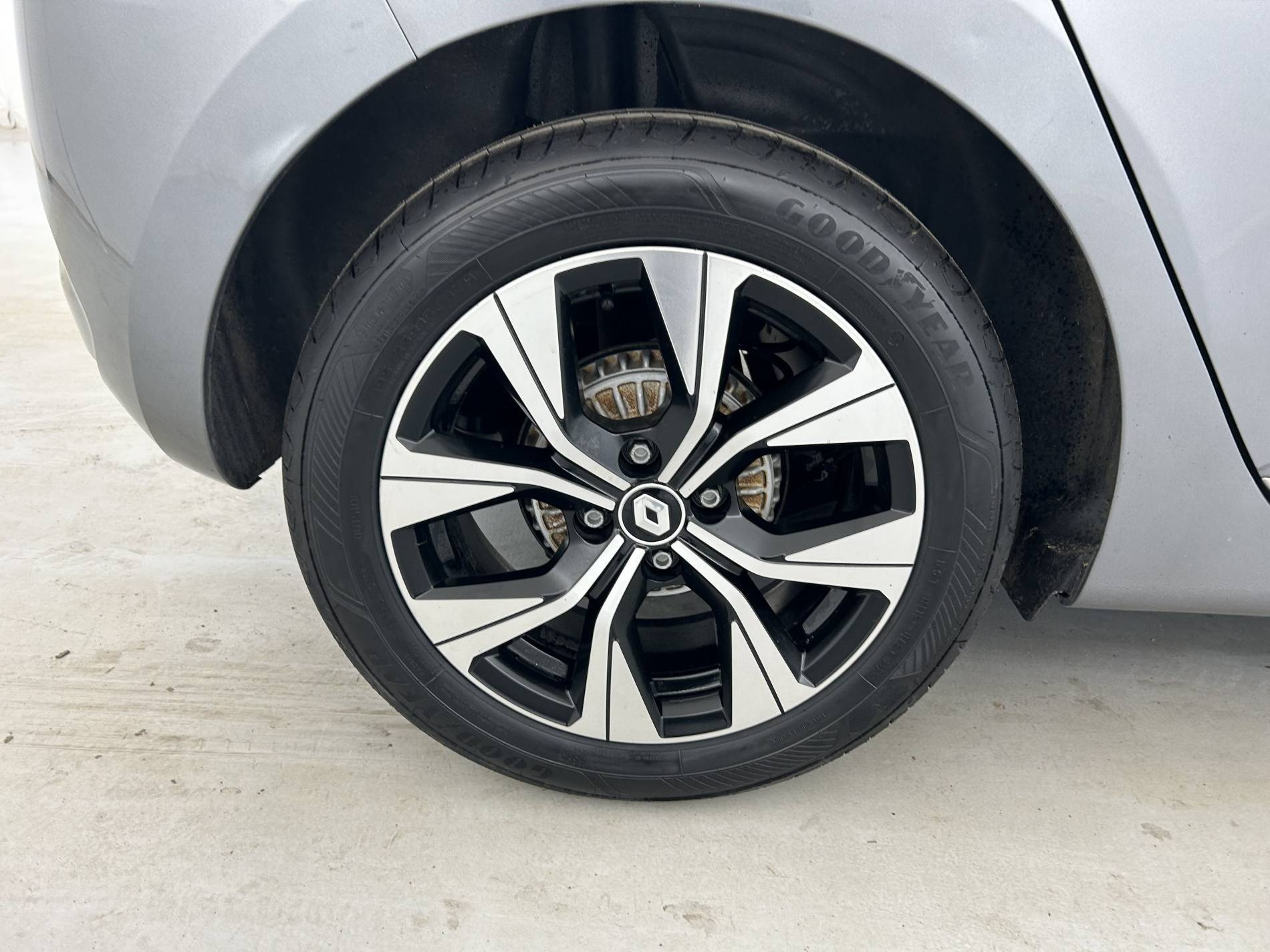 Vente en ligne Renault Clio 5 Clio TCe 90 au prix de 13 690 €