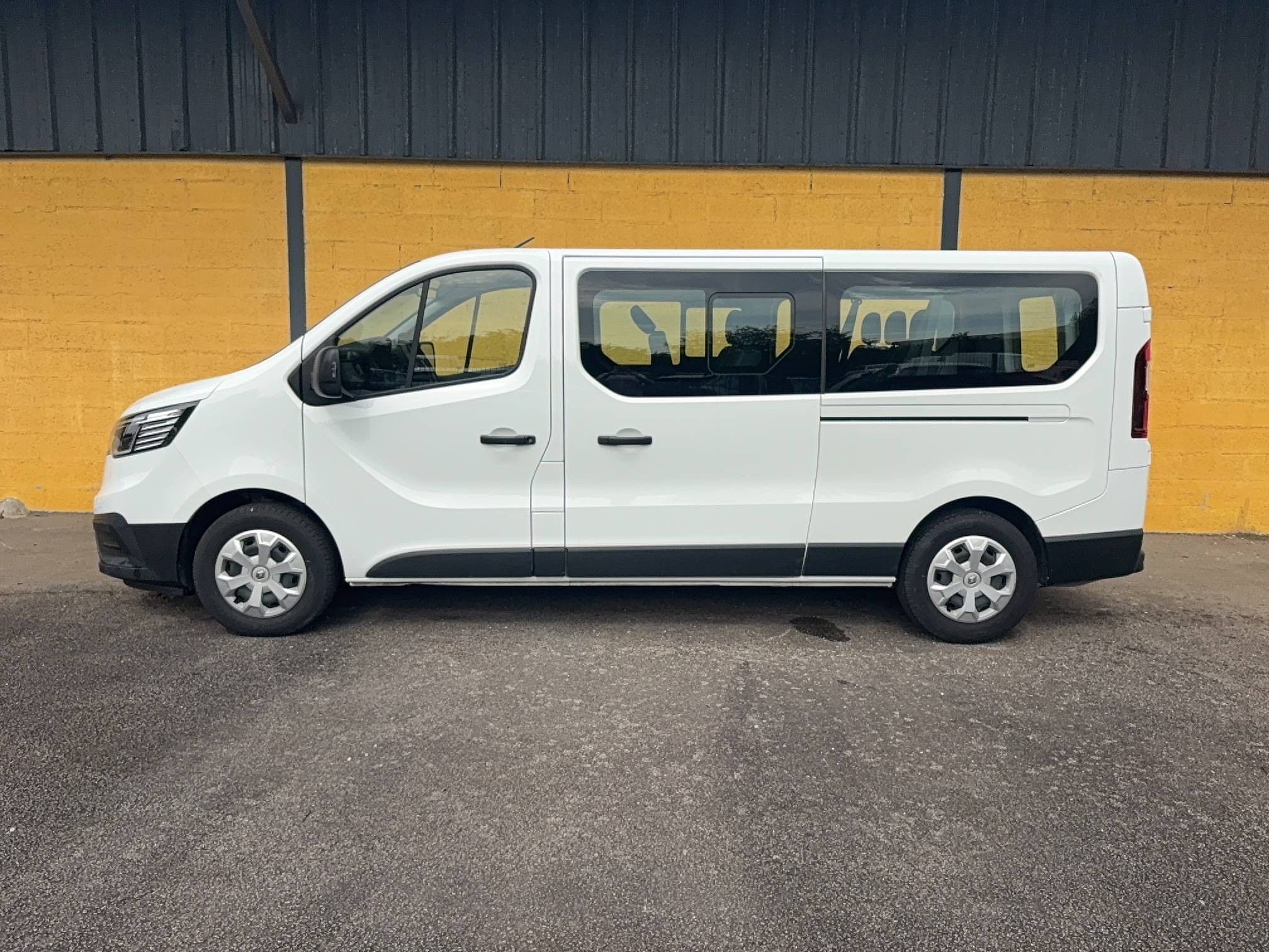 Vente en ligne Renault Trafic  combi L2 dCi 150 Energy S&S au prix de 31 490 €