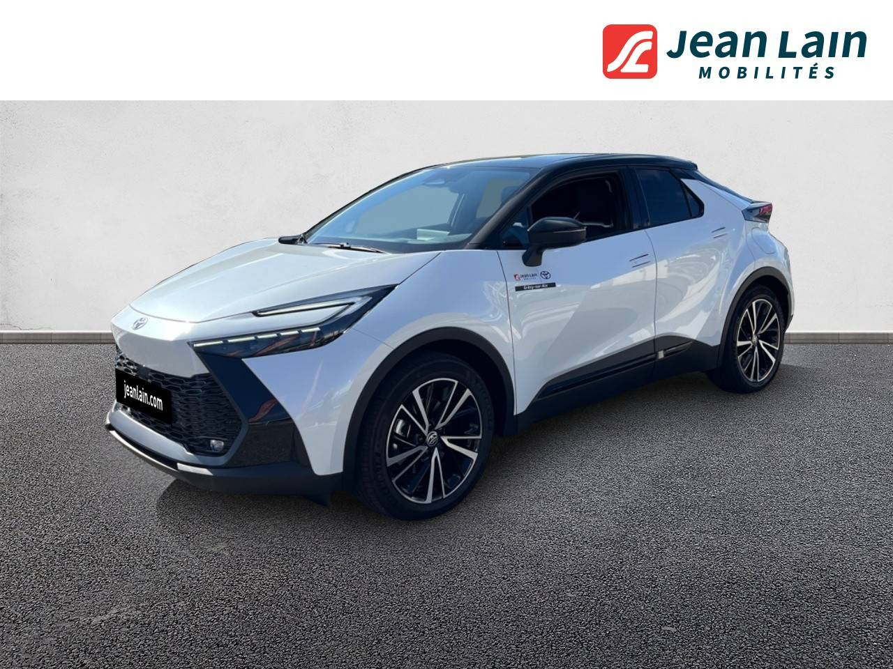 Vente en ligne TOYOTA C HR PHEV C HR PHEV  225 COLLEC PACK TECHNO de 2025 au prix de 39 990 €