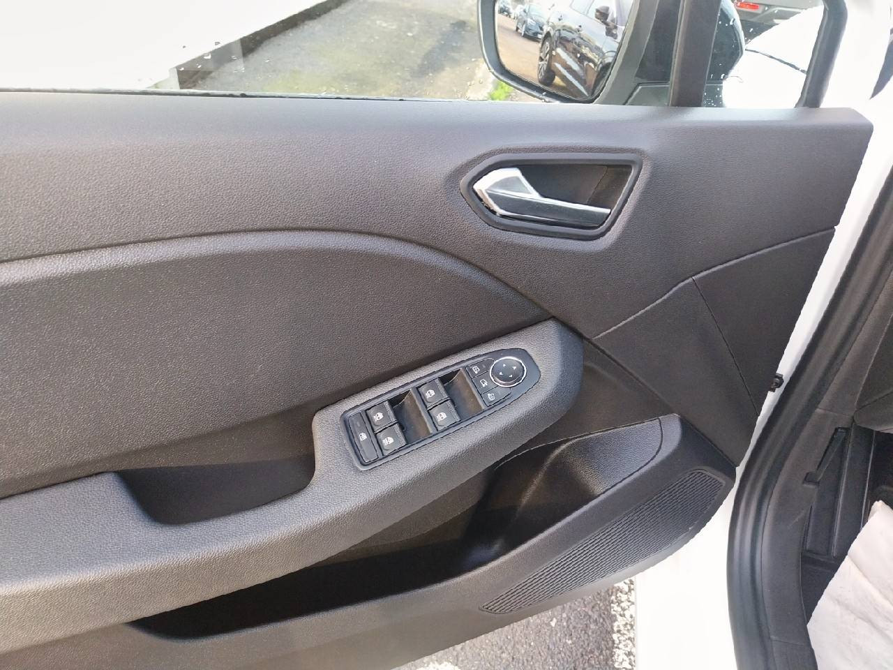 Vente en ligne Renault Clio 5 Clio SCe 65 au prix de 13 790 €