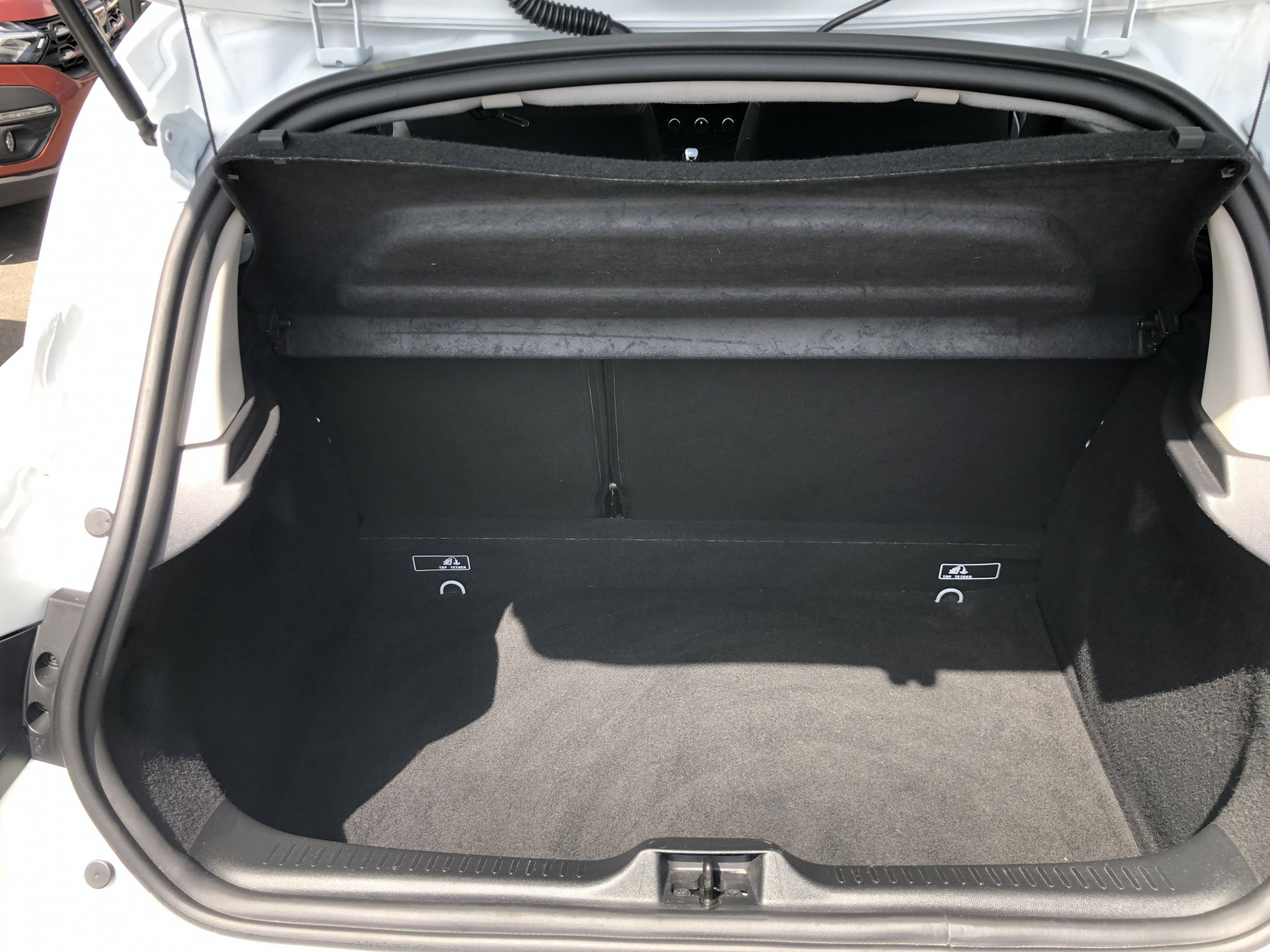 Vente en ligne Renault Clio 4 Clio dCi 75 E6C au prix de 10 990 €