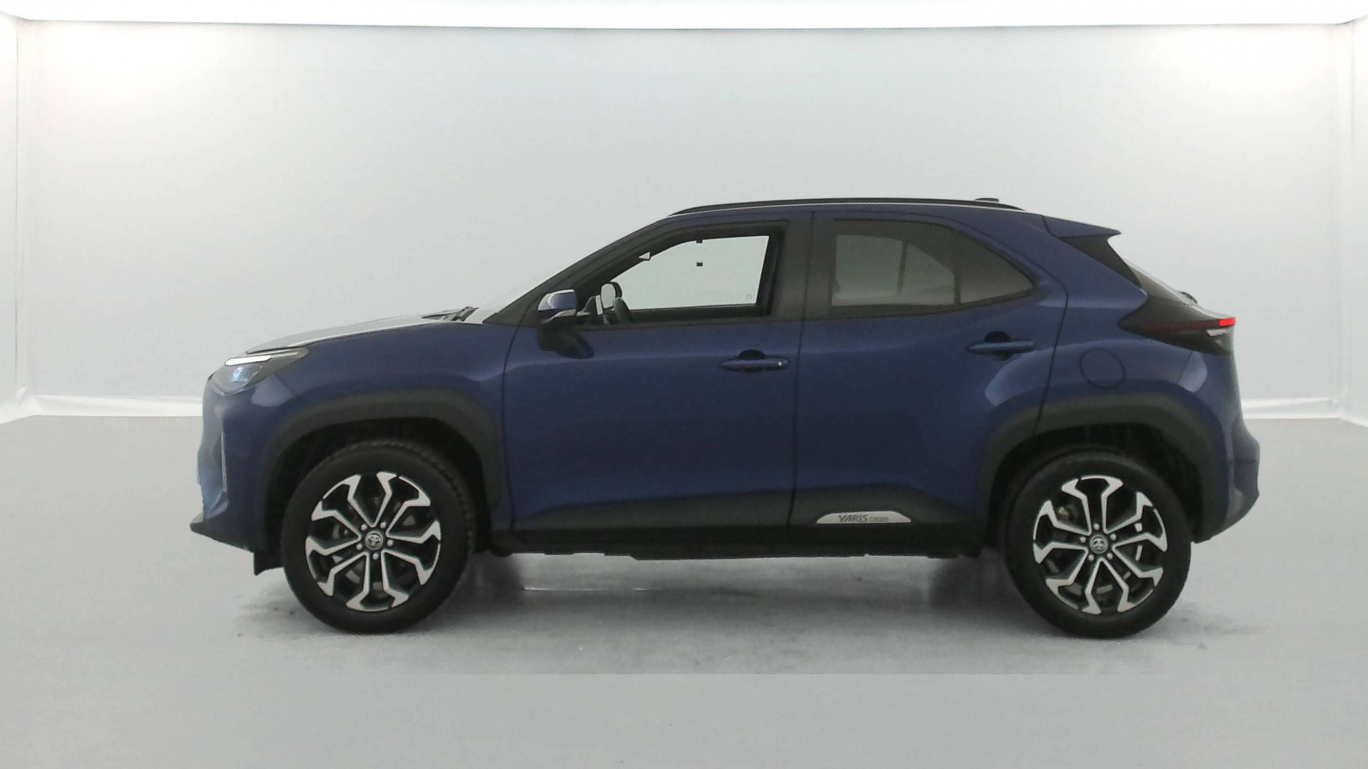 Vente en ligne Toyota Yaris Cross  116h 2WD au prix de 20 990 €