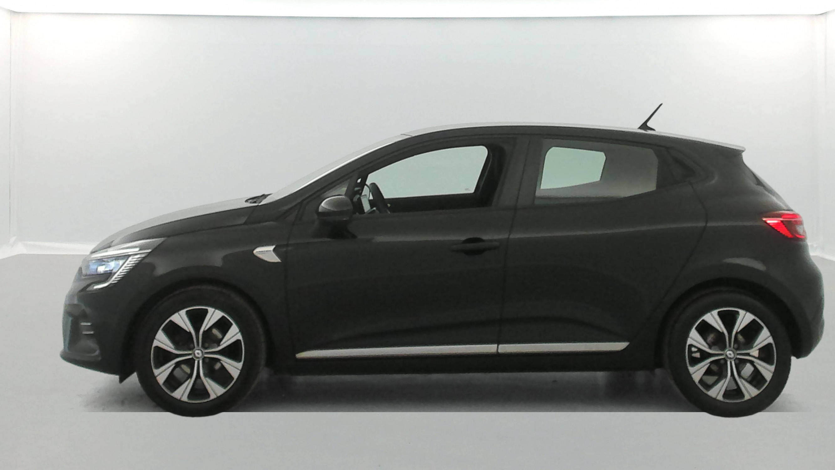 Vente en ligne Renault Clio 5 Clio TCe 90 - 21N au prix de 13 490 €