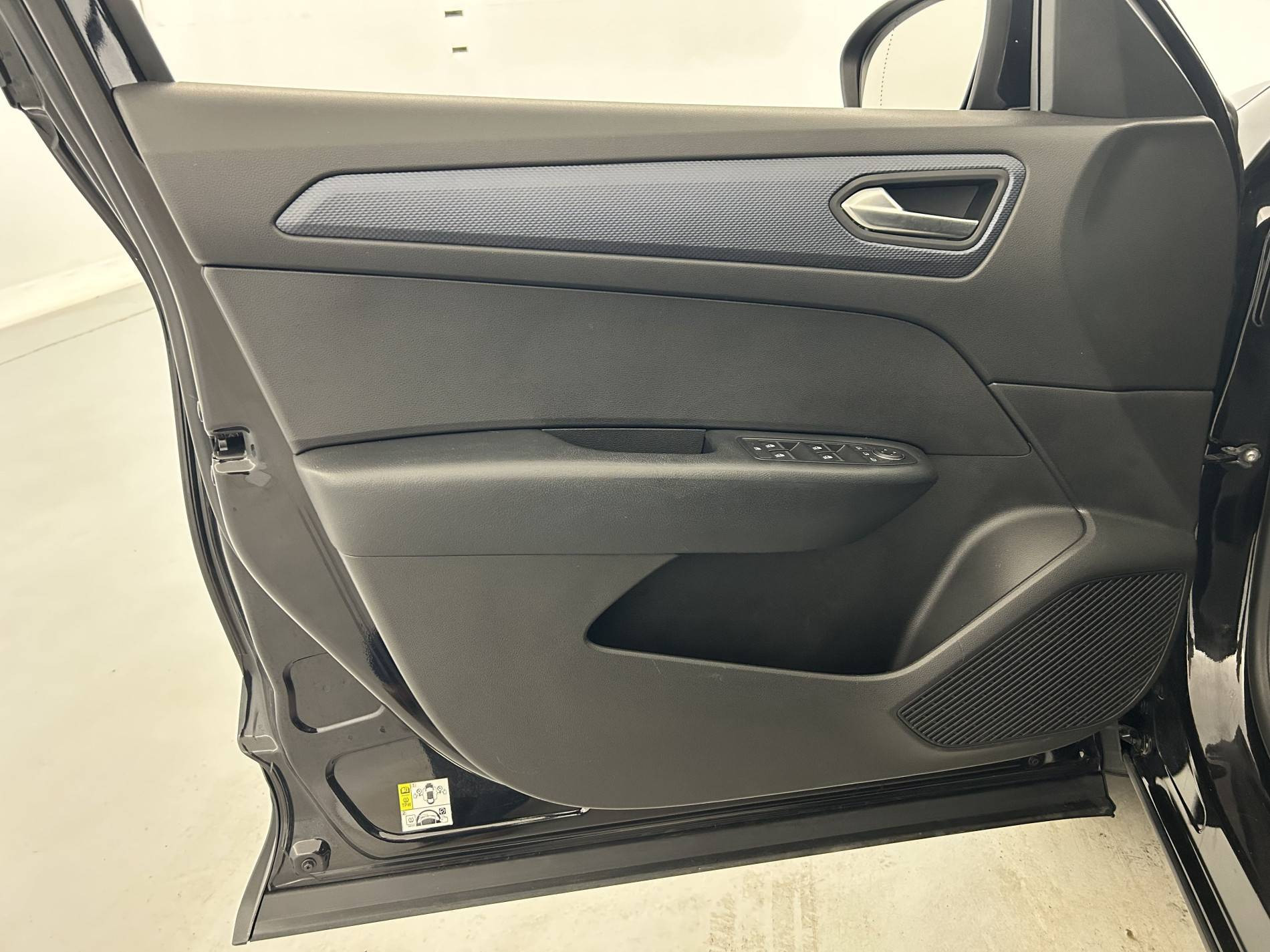 Vente en ligne Renault Arkana  mild hybrid 140 EDC FAP - 22 au prix de 18 790 €
