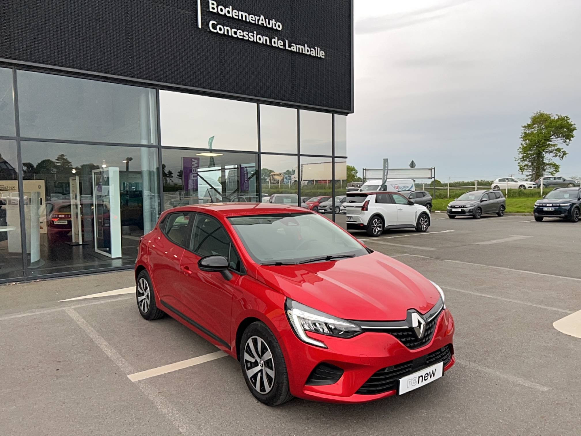 Vente en ligne Renault Clio 5 Clio TCe 90 au prix de 13 690 €