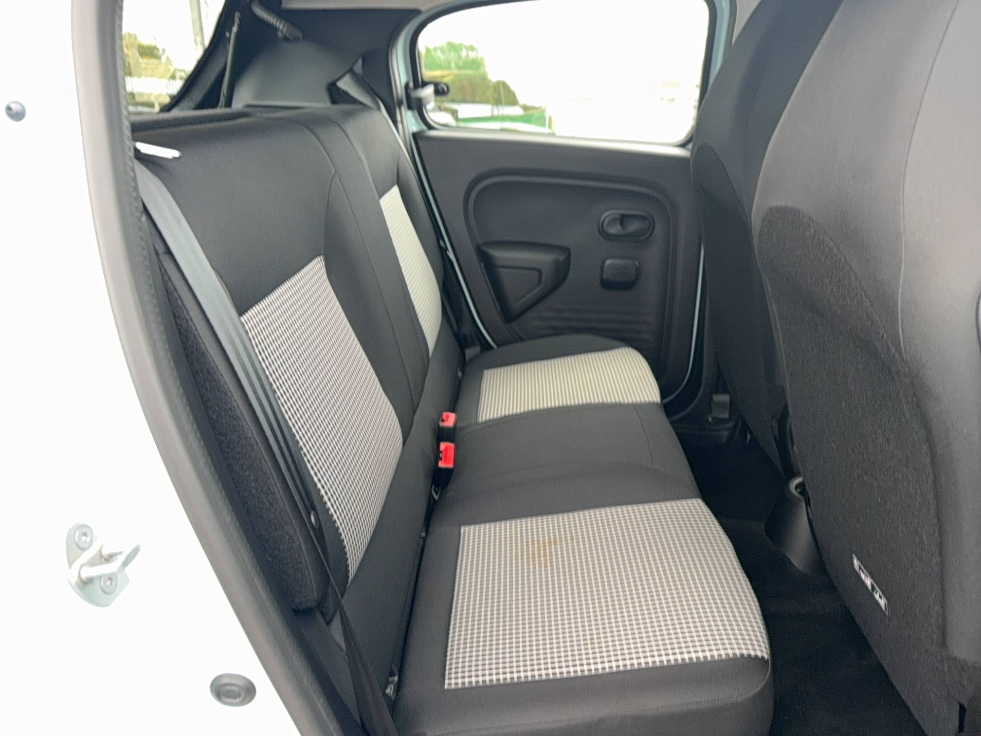 Vente en ligne Renault Twingo Electrique Twingo III E-Tech au prix de 10 990 €