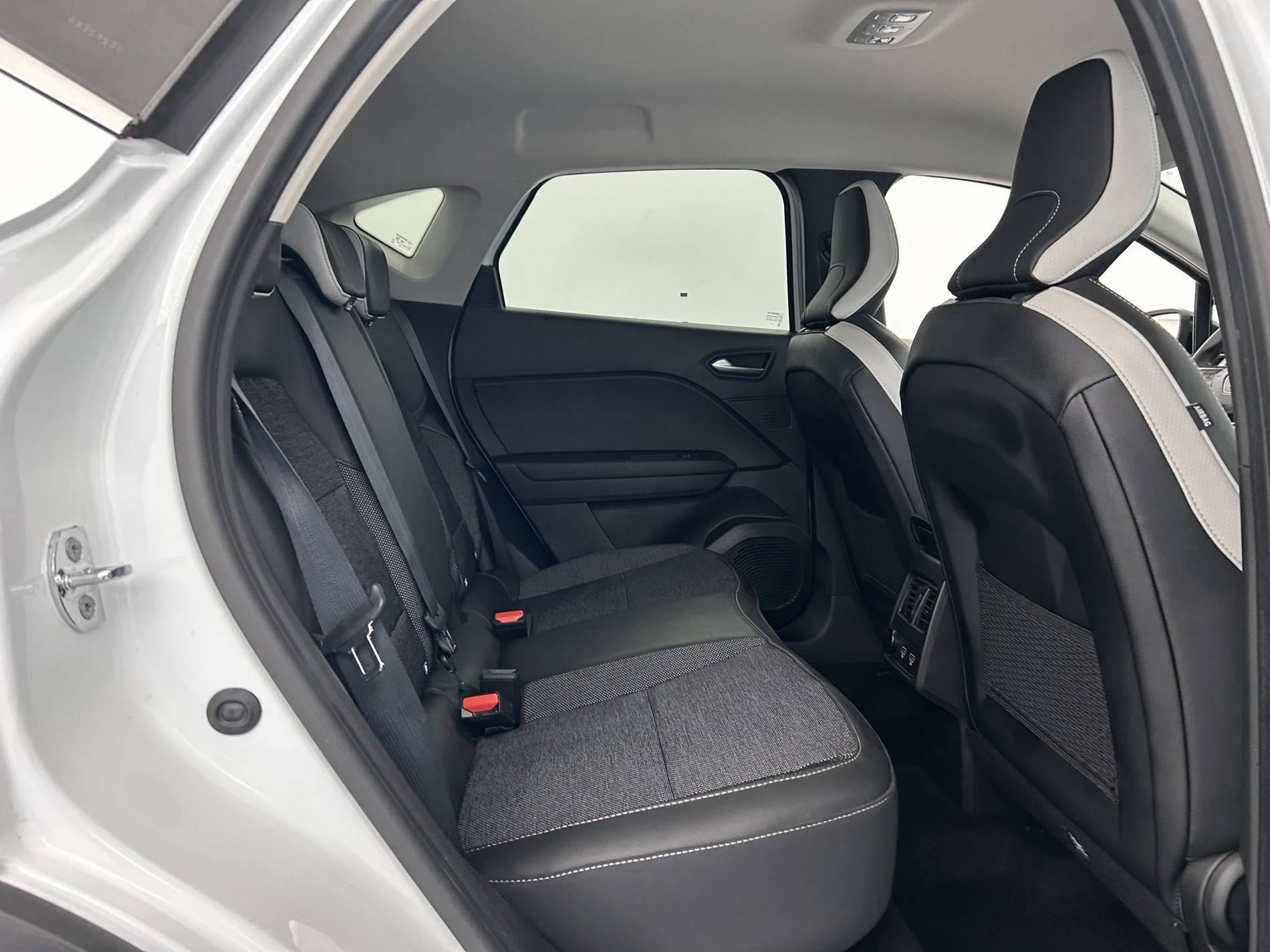 Vente en ligne Renault Captur  E-Tech 145 - 21 au prix de 18 490 €