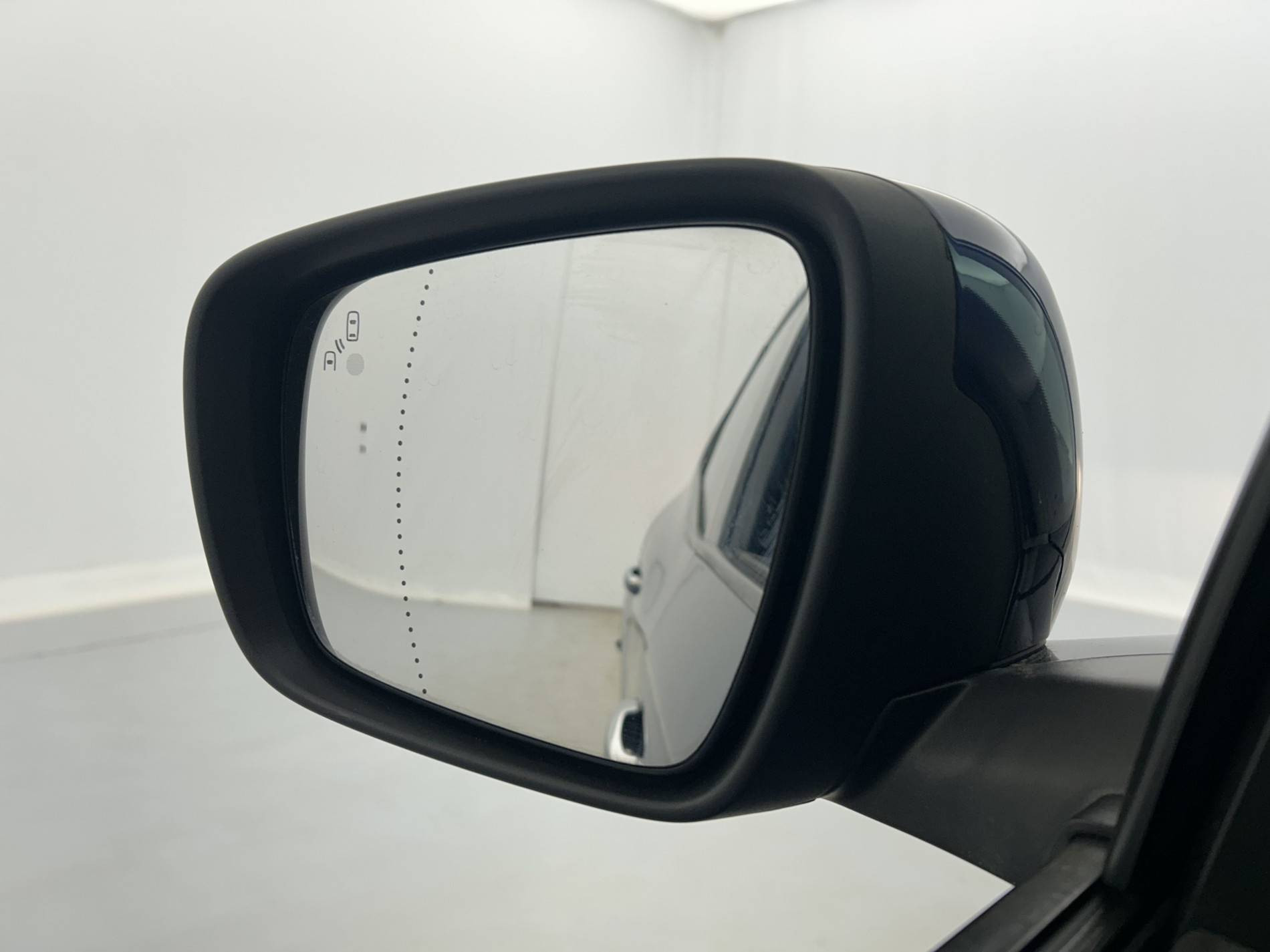 Vente en ligne Renault Scenic 4 Scenic Blue dCi 120 au prix de 16 390 €