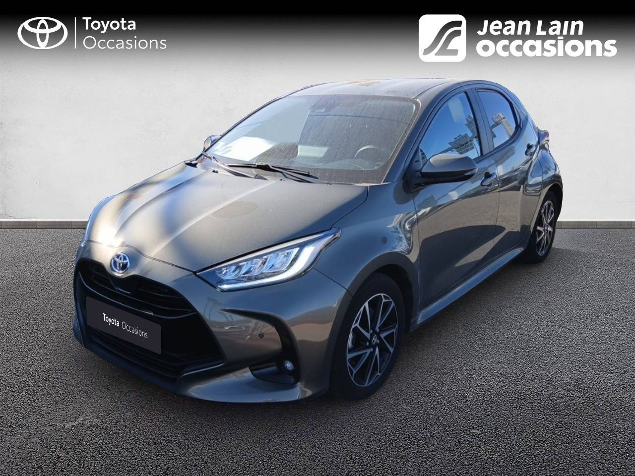 Vente en ligne TOYOTA YARIS HYBRIDE MY22 Yaris Hybride 116h Design de 2023 au prix de 20 990 €