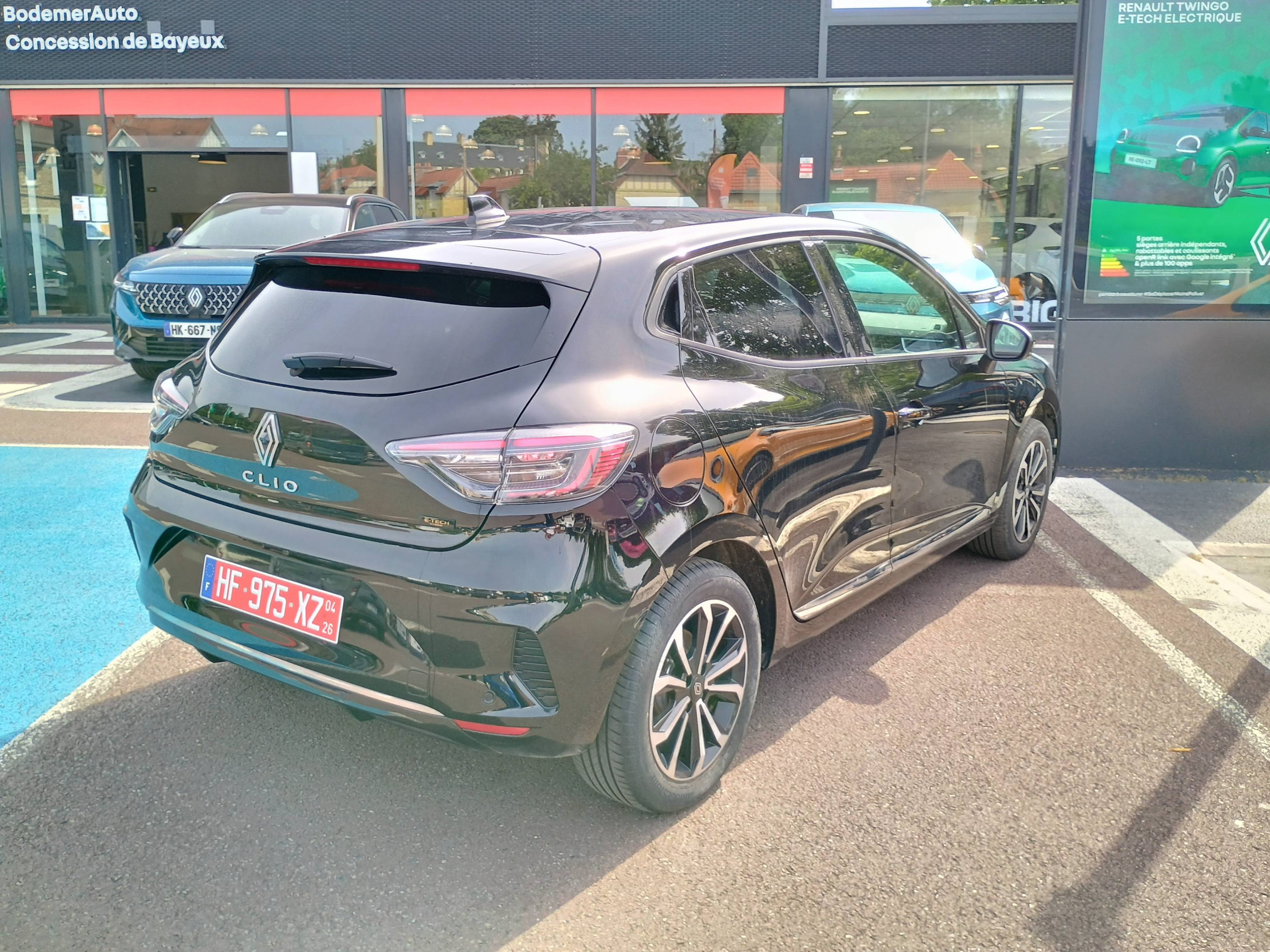 Vente en ligne Renault Clio 5 Clio E-Tech full hybrid 145 ch GSR2 au prix de 23 590 €