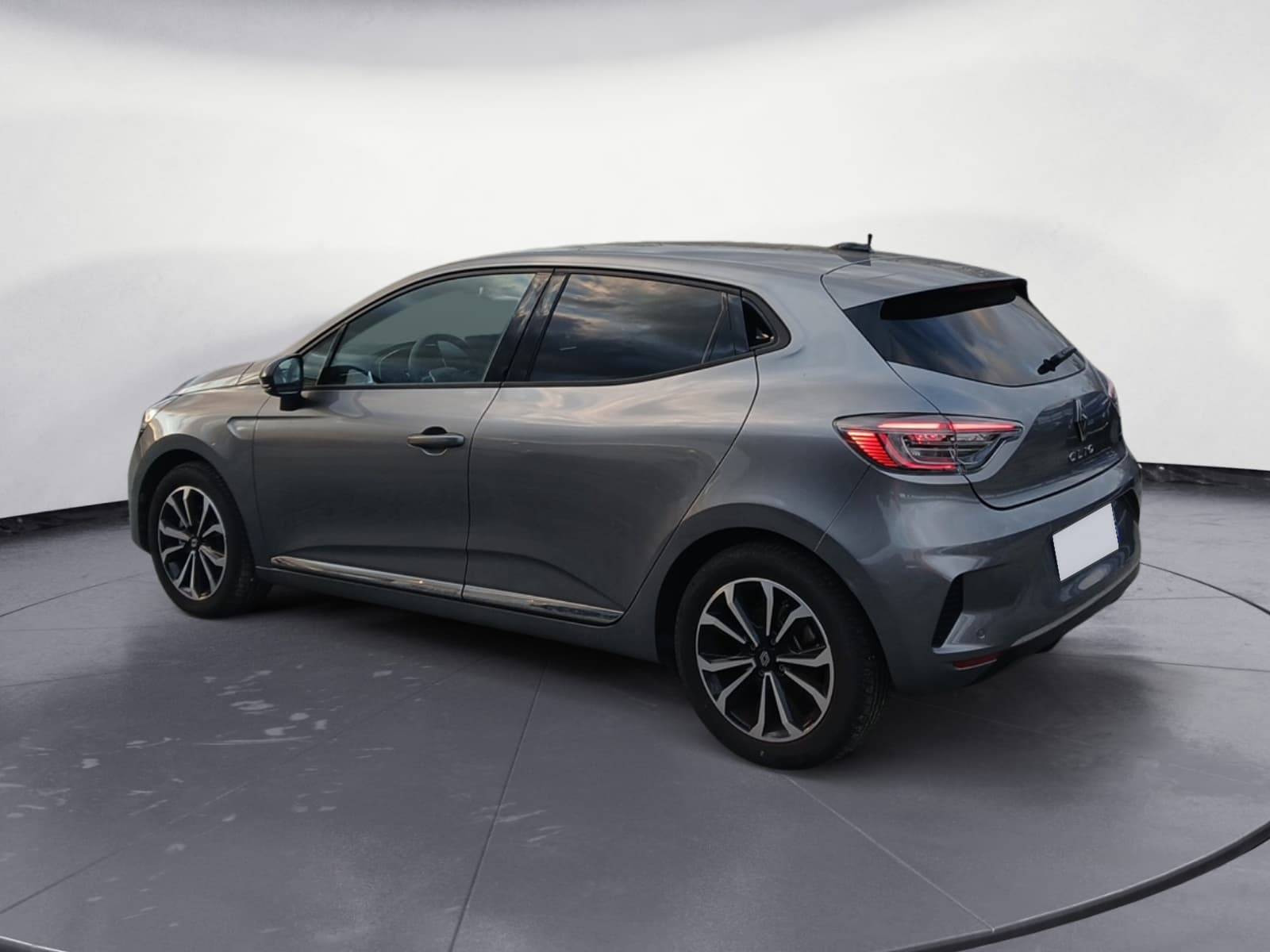 Vente en ligne Renault Clio 5 Clio E-Tech full hybrid 145 ch GSR2 au prix de 22 390 €