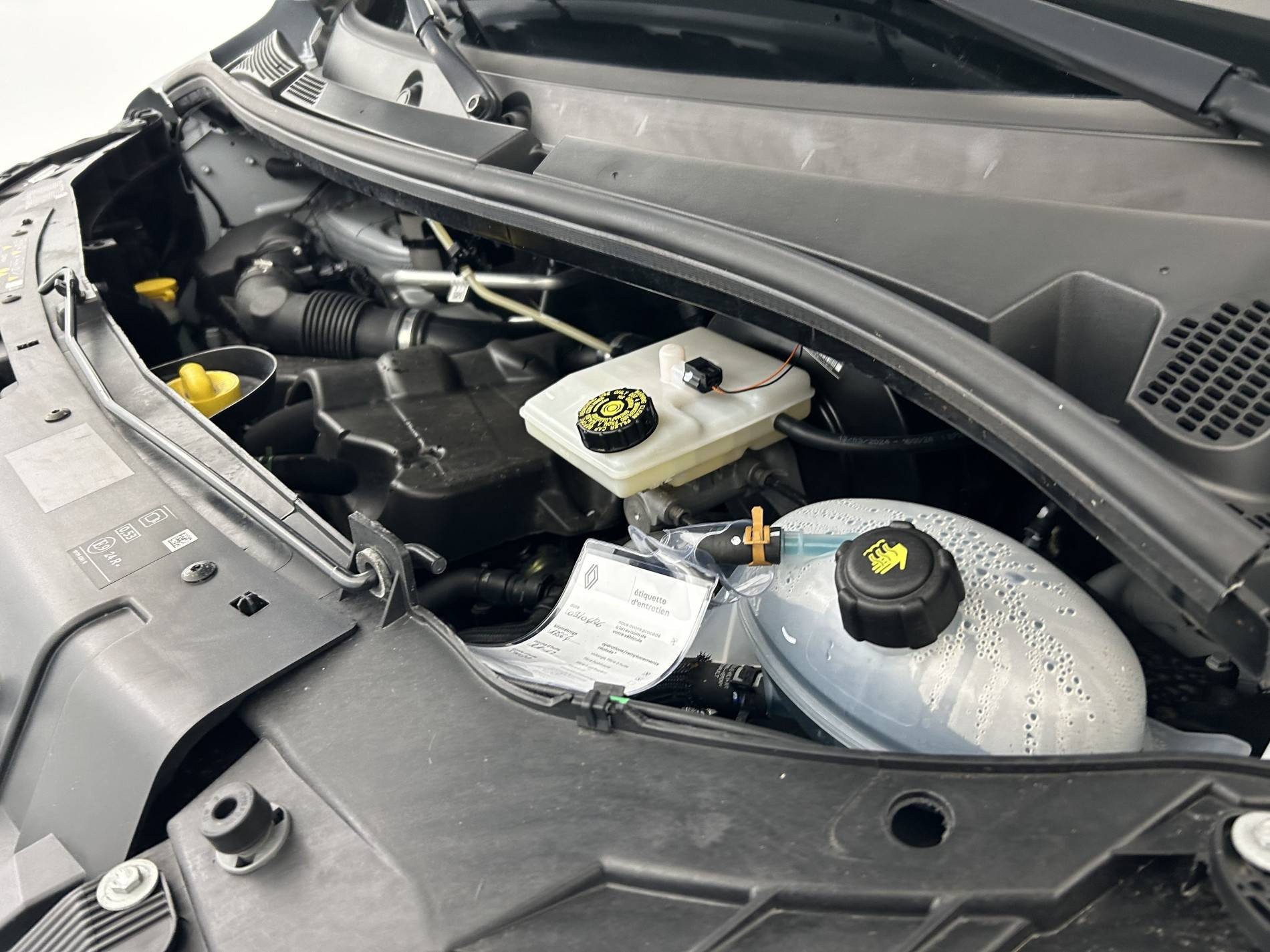 Vente en ligne Renault Master Fourgon MASTER FGN TRAC F3500 L3H3 BLUE DCI 135 au prix de 27 490 €