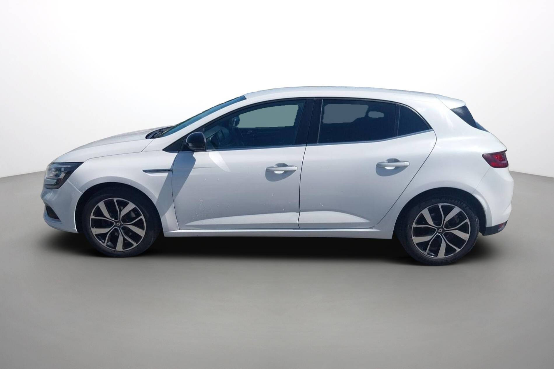 Vente en ligne Renault Megane 4 Mégane IV Berline TCe 140 FAP au prix de 13 900 €