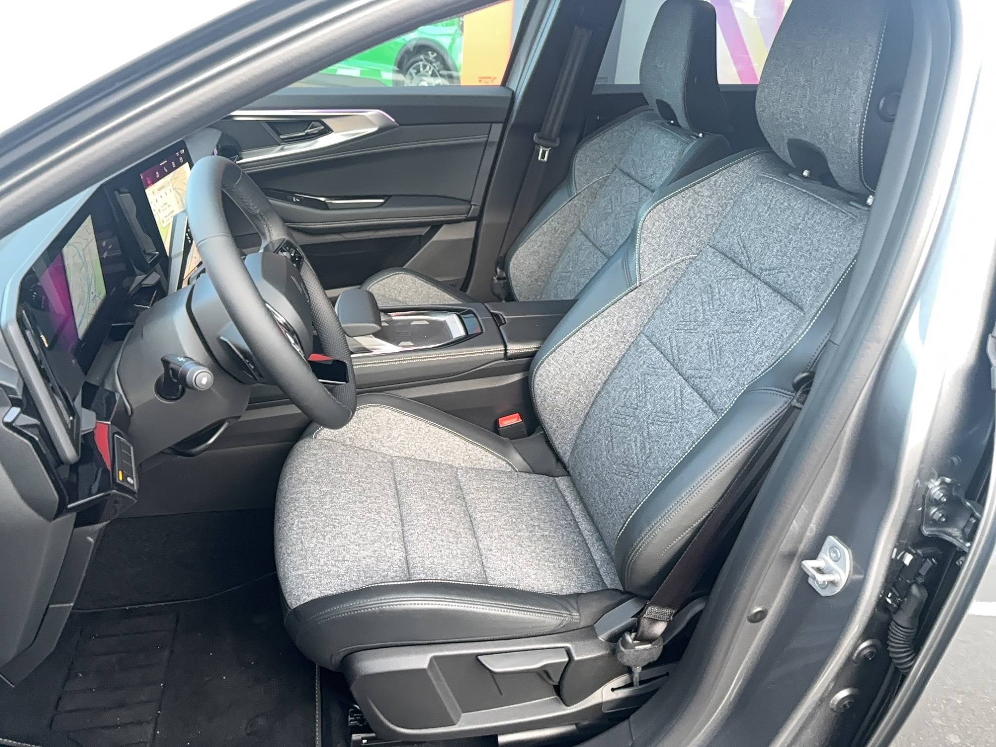 Renault Rafale  E-Tech full hybrid 200ch occasion de 2025 en vente à Pontivy