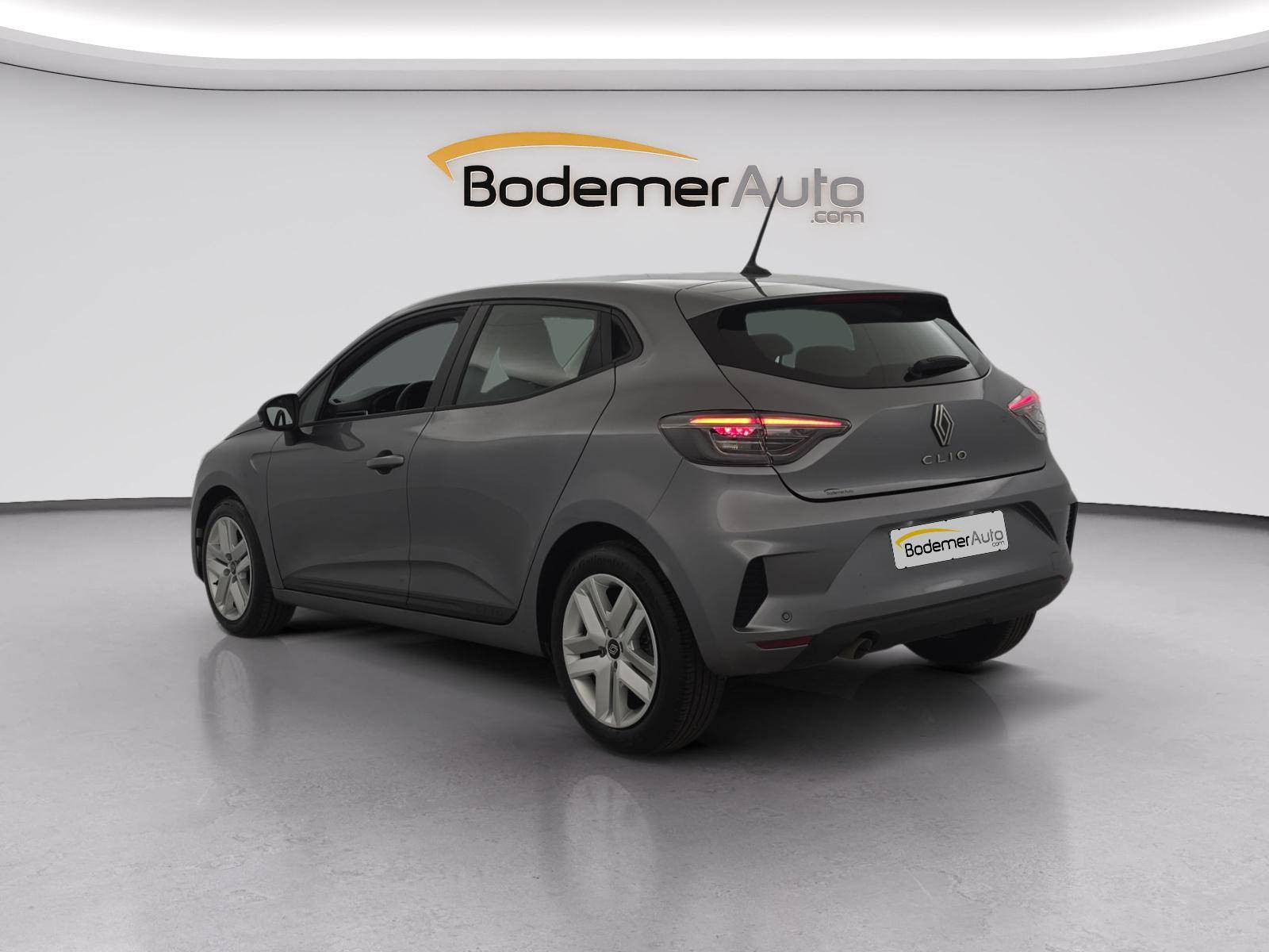 Vente en ligne Renault Clio 5 Clio TCe 90 au prix de 14 590 €