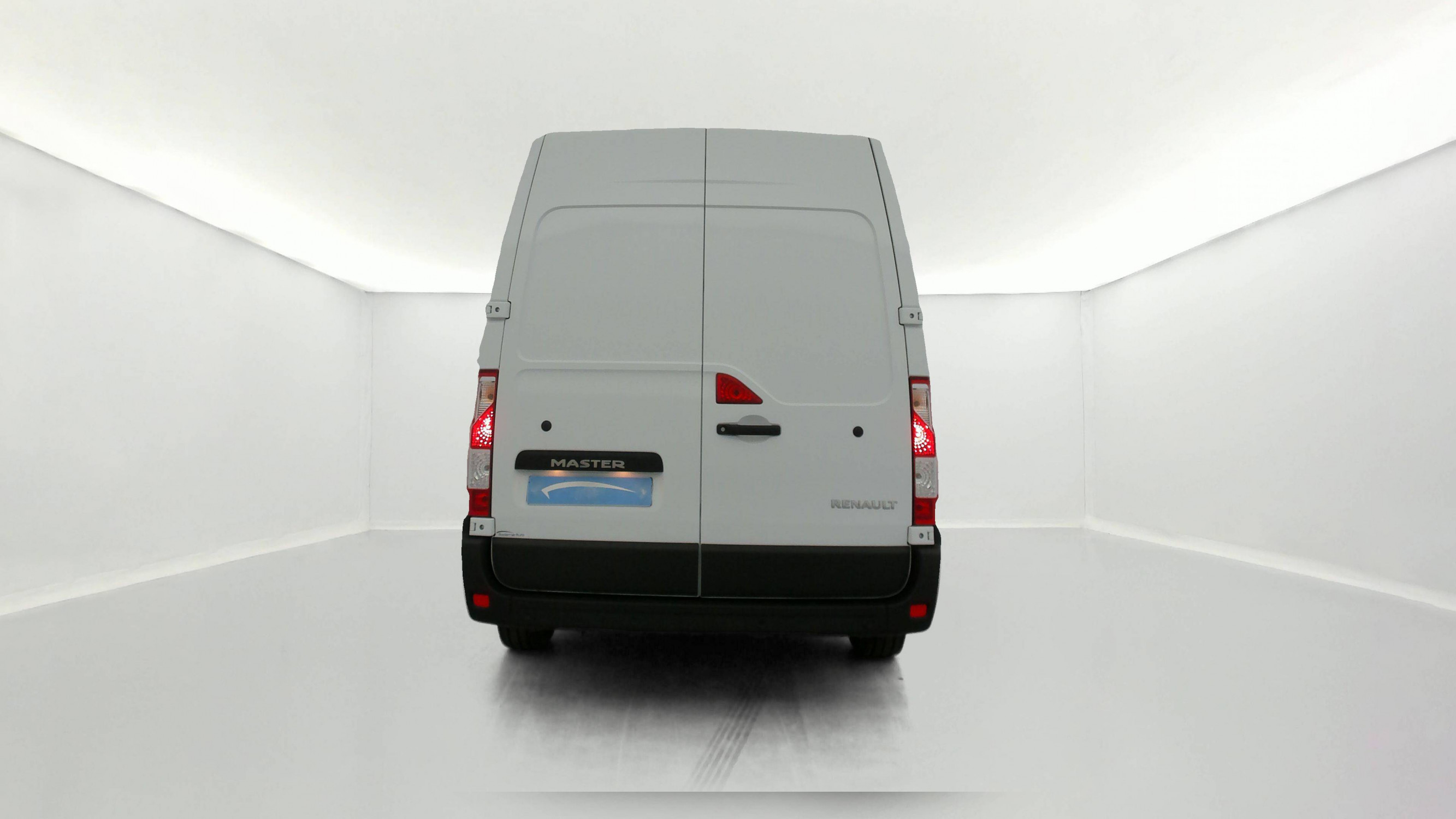 Vente en ligne Renault Master Fourgon MASTER FGN TRAC F3500 L2H2 BLUE DCI 135 au prix de 24 000 €