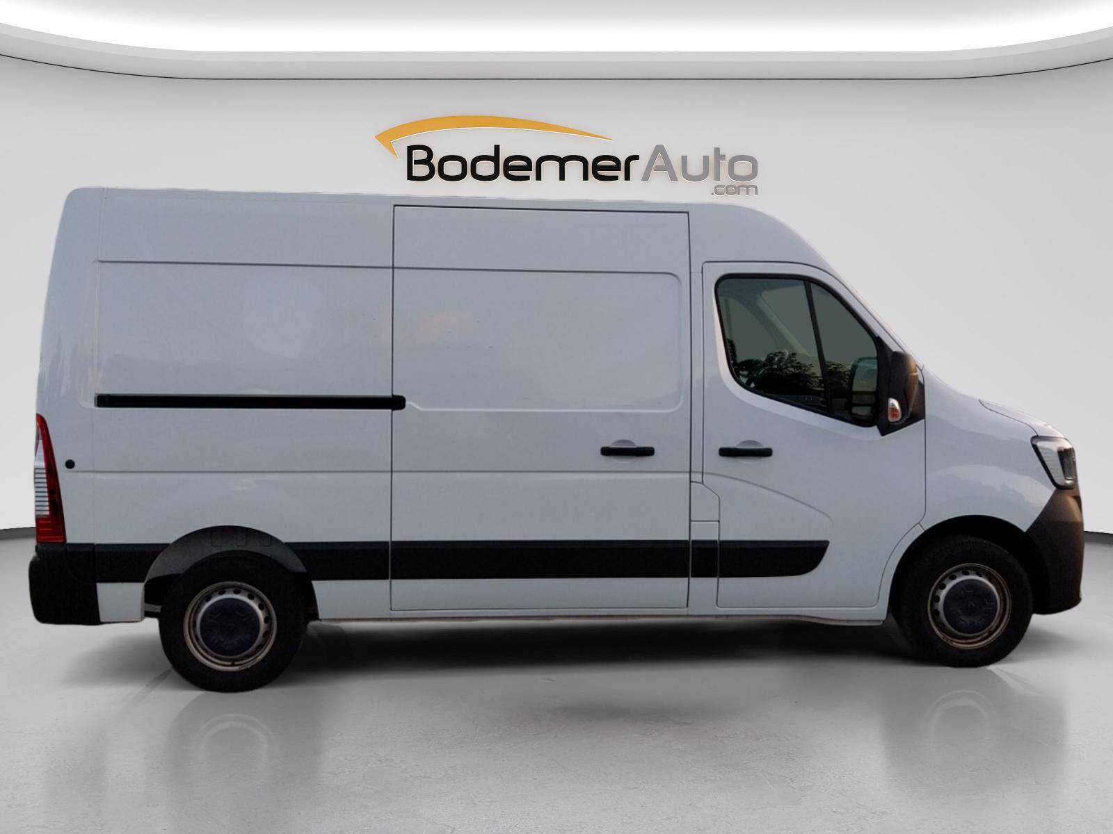 Vente en ligne Renault Master Fourgon MASTER FGN TRAC F3500 L2H2 BLUE DCI 135 au prix de 25 990 €