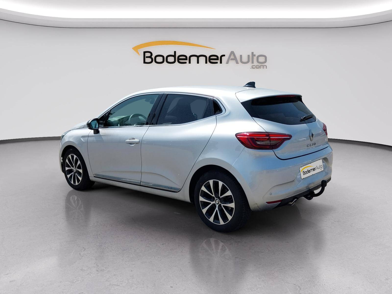 Vente en ligne Renault Clio 5 Clio TCe 90 au prix de 15 900 €