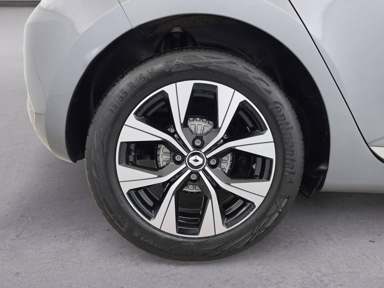 Vente en ligne Renault Clio 5 Clio TCe 90 au prix de 13 990 €