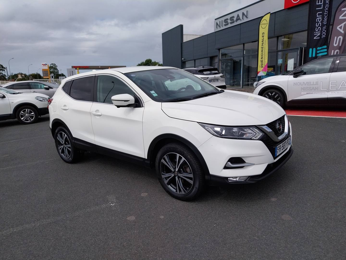 Vente en ligne Nissan Qashqai  1.3 DIG-T 140 au prix de 15 490 €