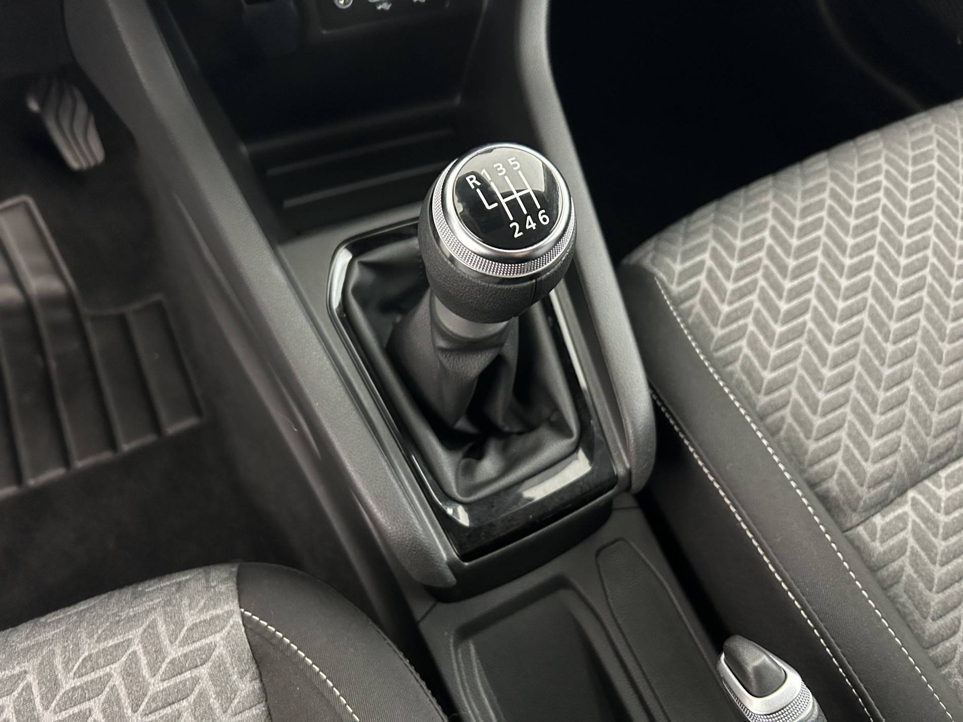 Vente en ligne Renault Clio 5 Clio TCe 90 au prix de 15 490 €