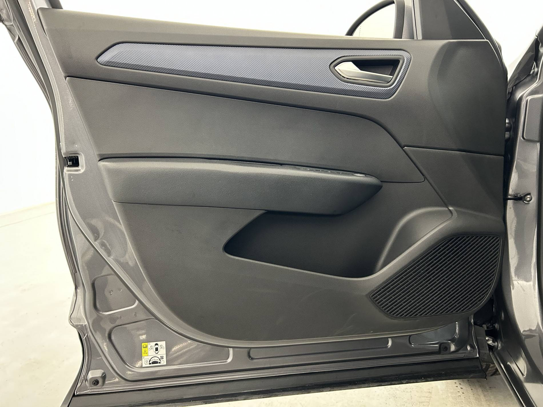 Vente en ligne Renault Arkana  mild hybrid 140 EDC FAP - 22 au prix de 17 490 €