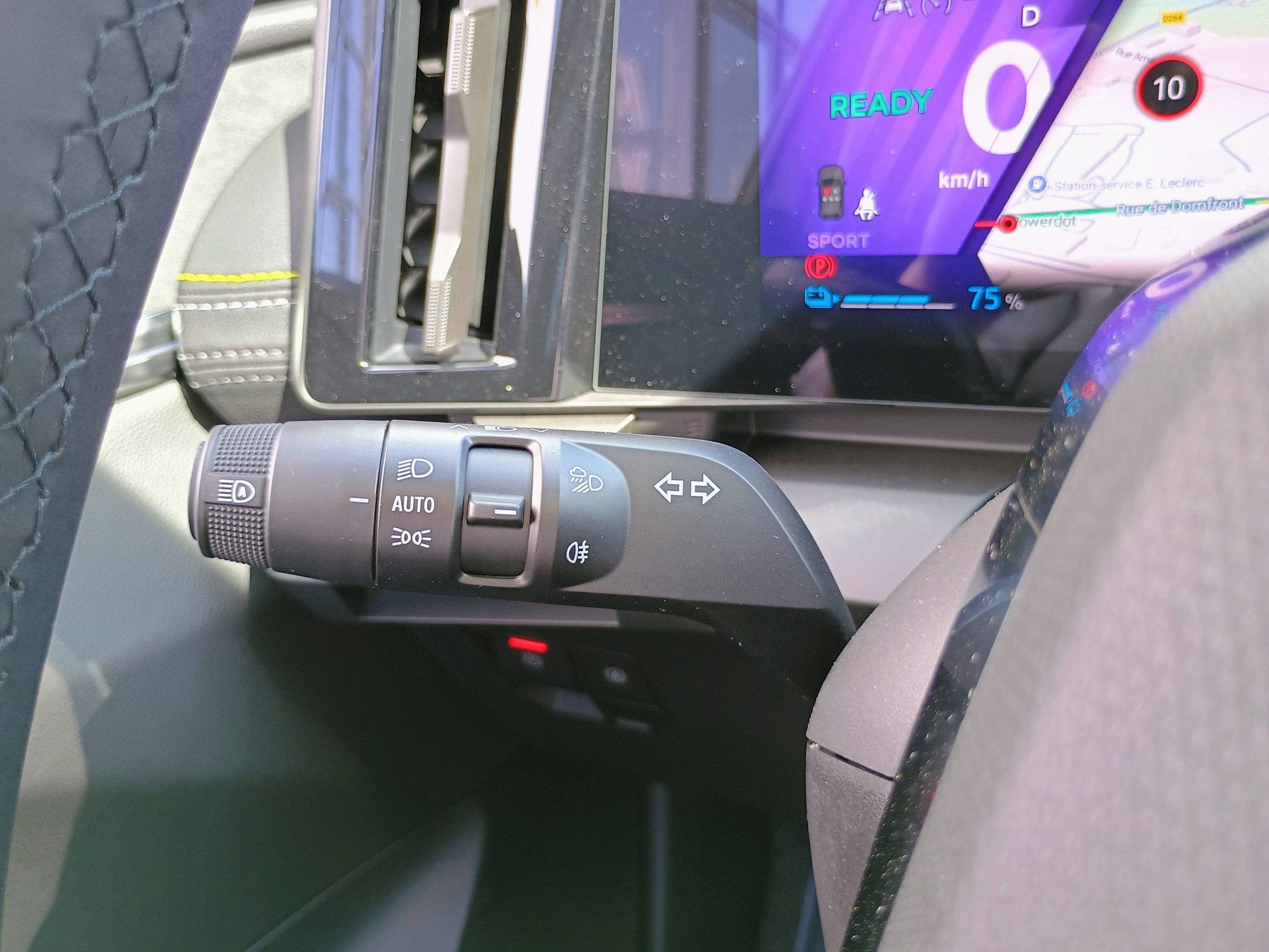 Vente en ligne Renault Scenic E-Tech Scenic E-Tech électrique 220 ch grande autonomie au prix de 51 980 €