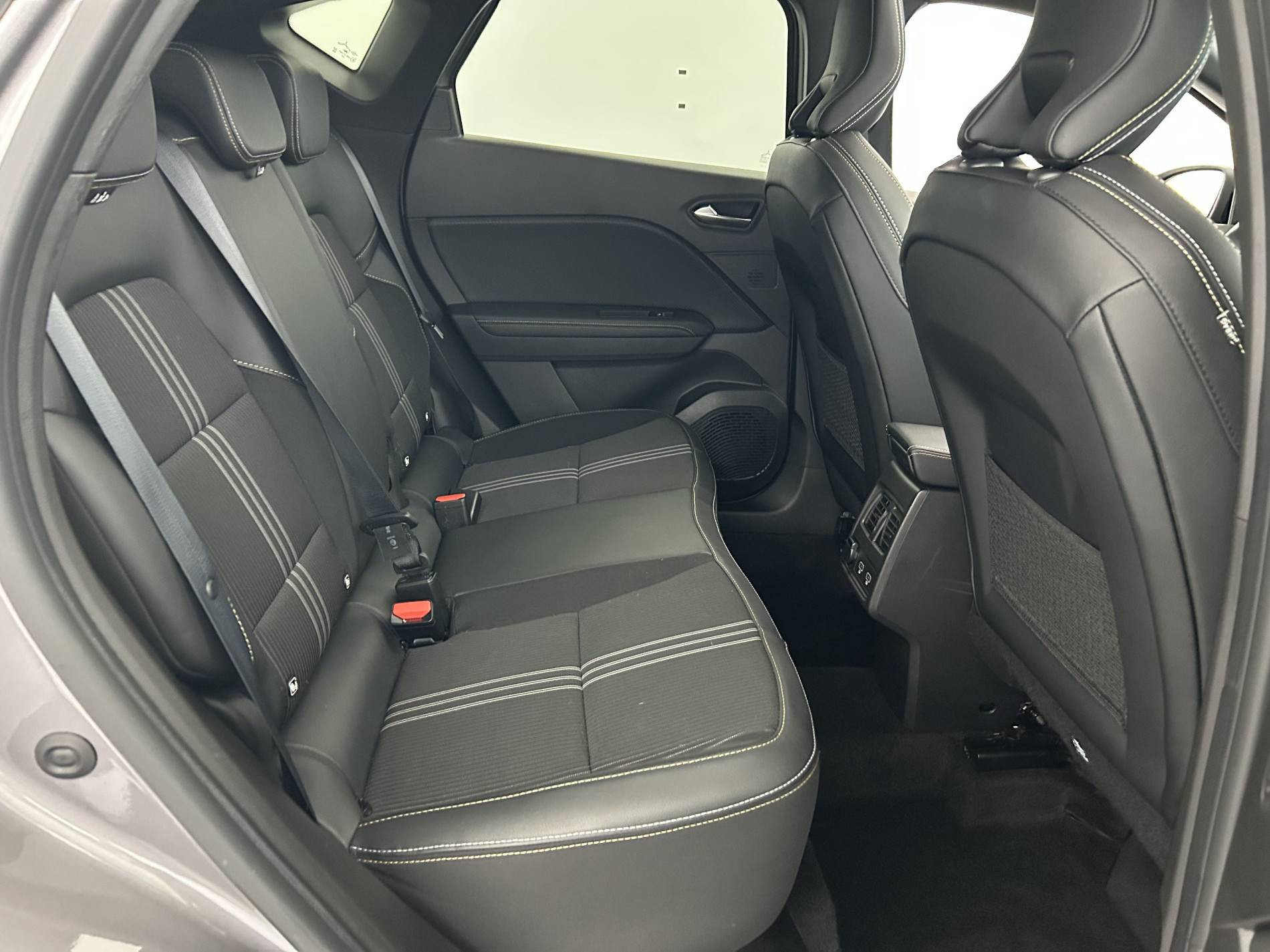 Vente en ligne Renault Captur  E-Tech full hybrid 145 au prix de 21 990 €
