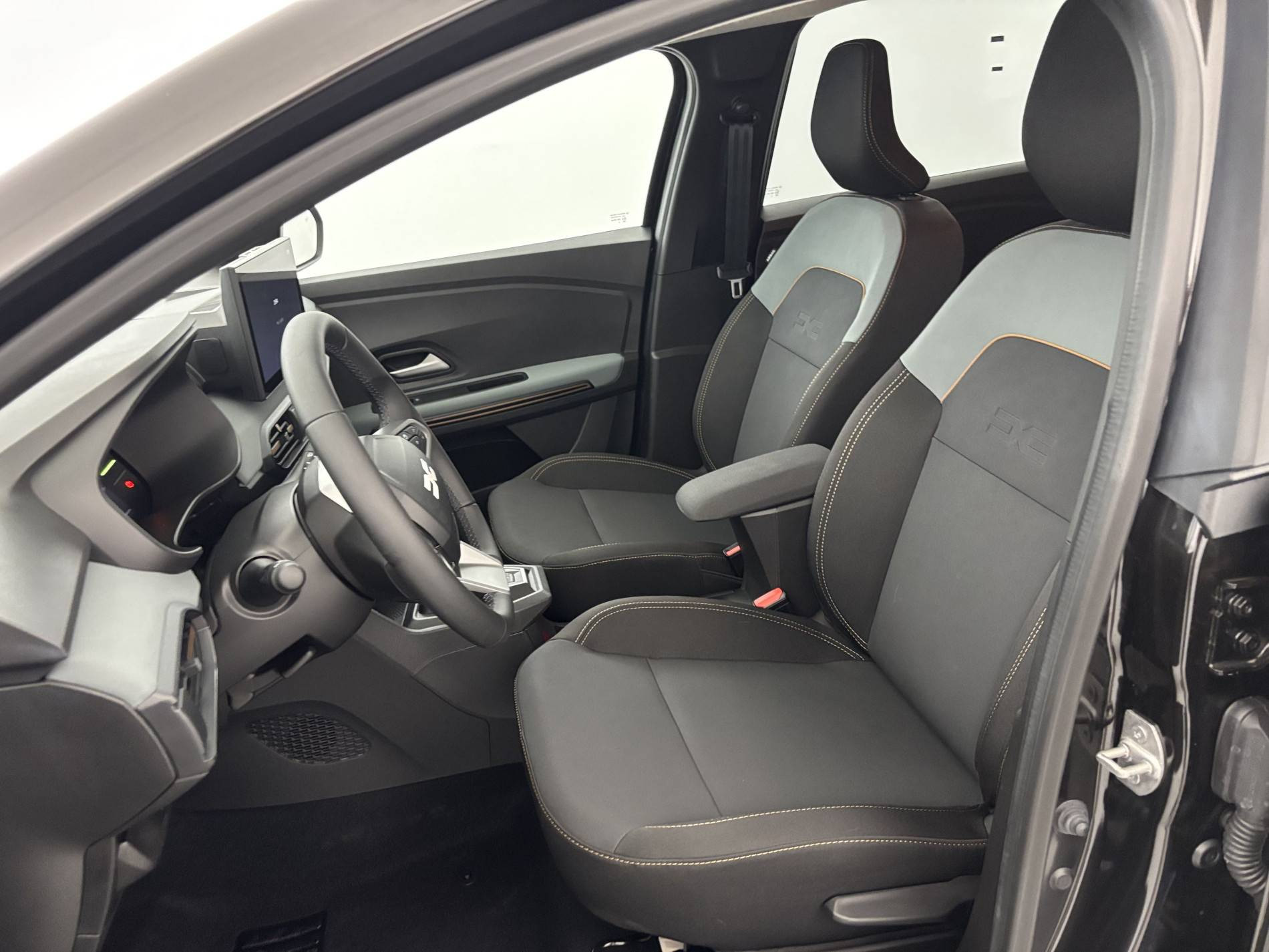 Vente en ligne Dacia Jogger  155 7 pl au prix de 27 940 €