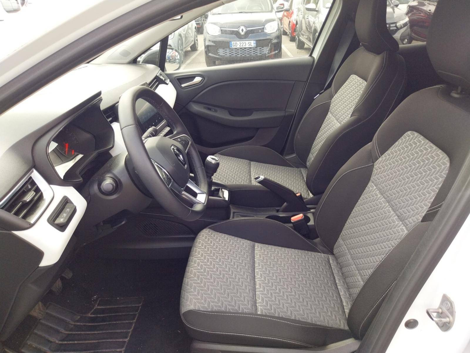 Vente en ligne Renault Clio 5 Clio TCe 90 au prix de 14 790 €