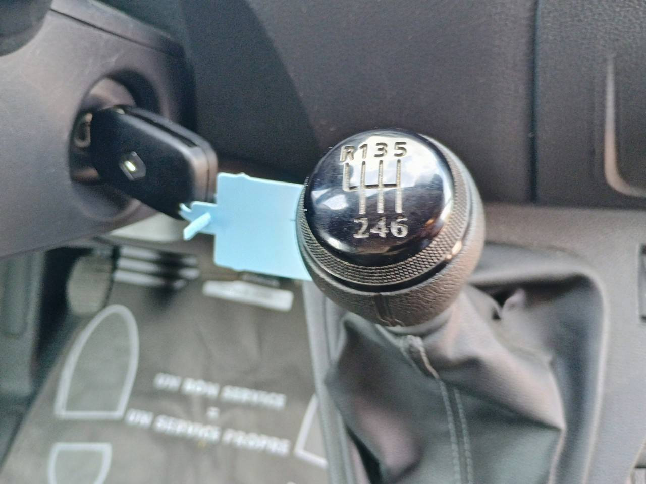 Vente en ligne Renault Master Fourgon MASTER FGN TRAC F3500 L2H2 BLUE DCI 135 au prix de 23 990 €